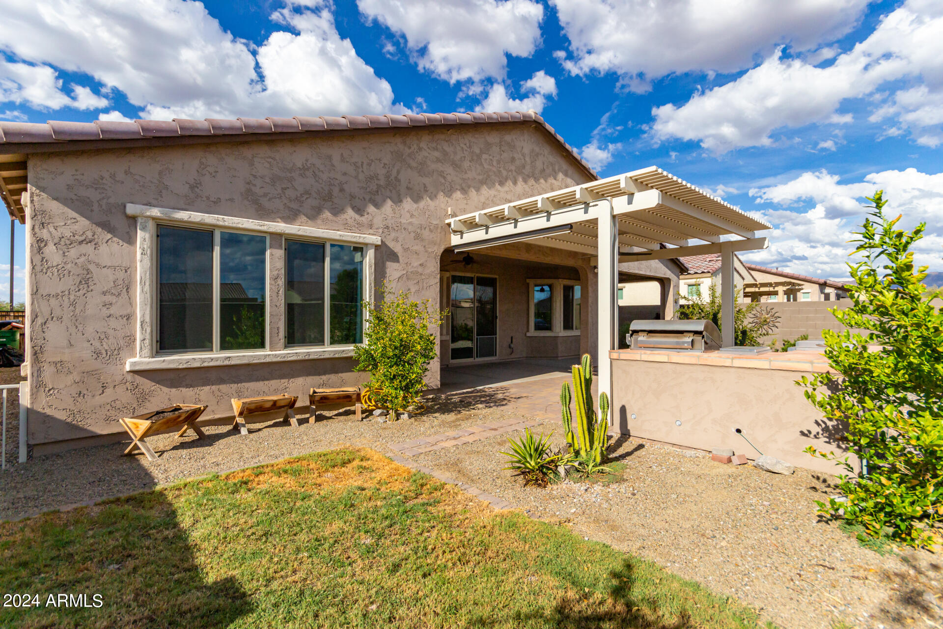18115 W FAIRVIEW Street