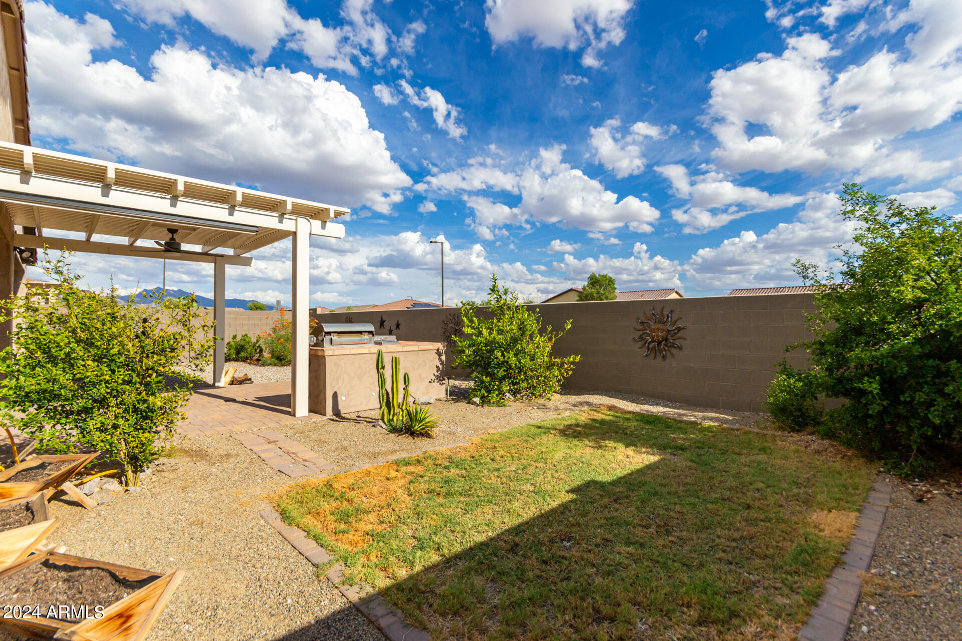 18115 W FAIRVIEW Street