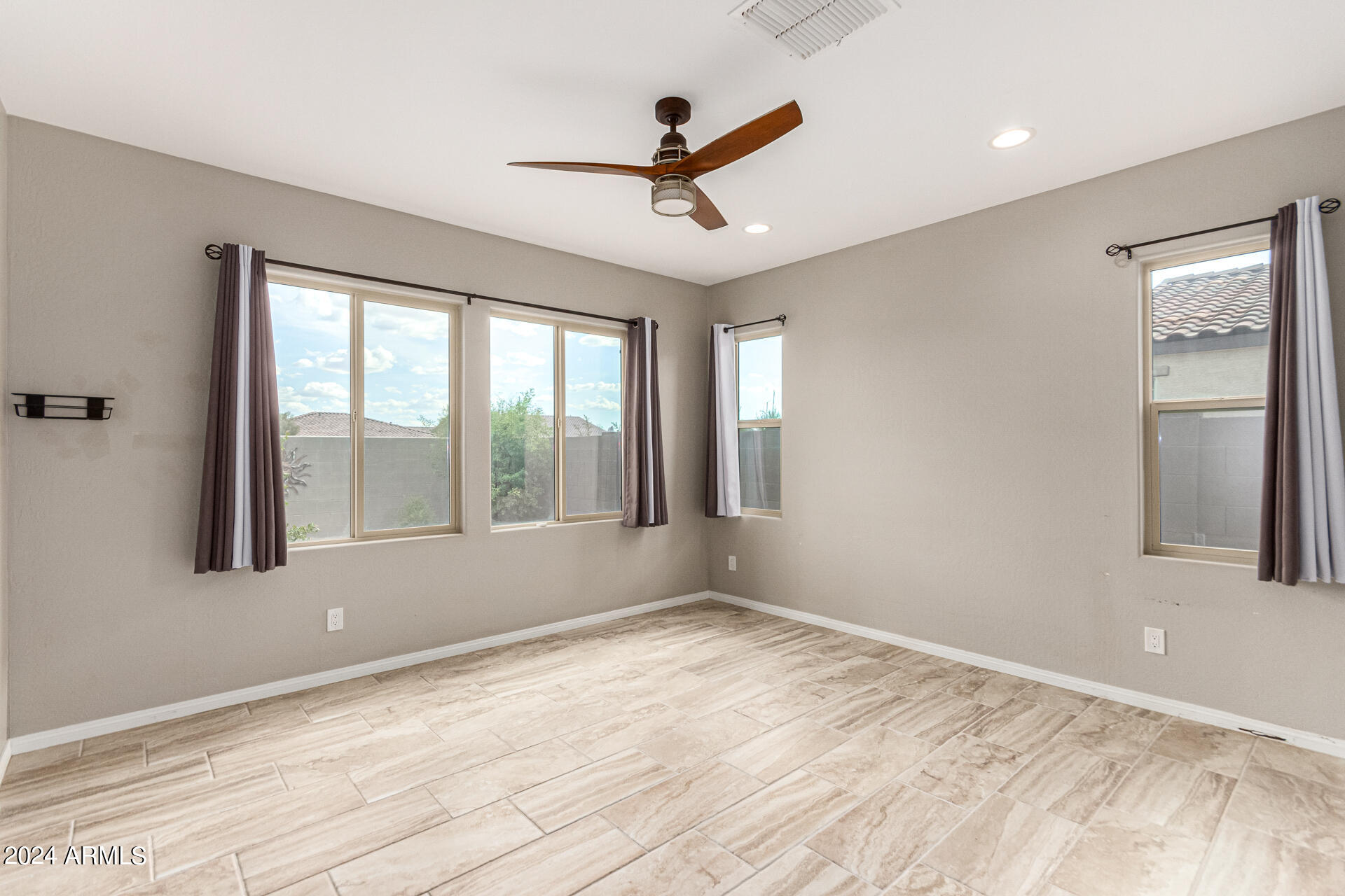 18115 W FAIRVIEW Street