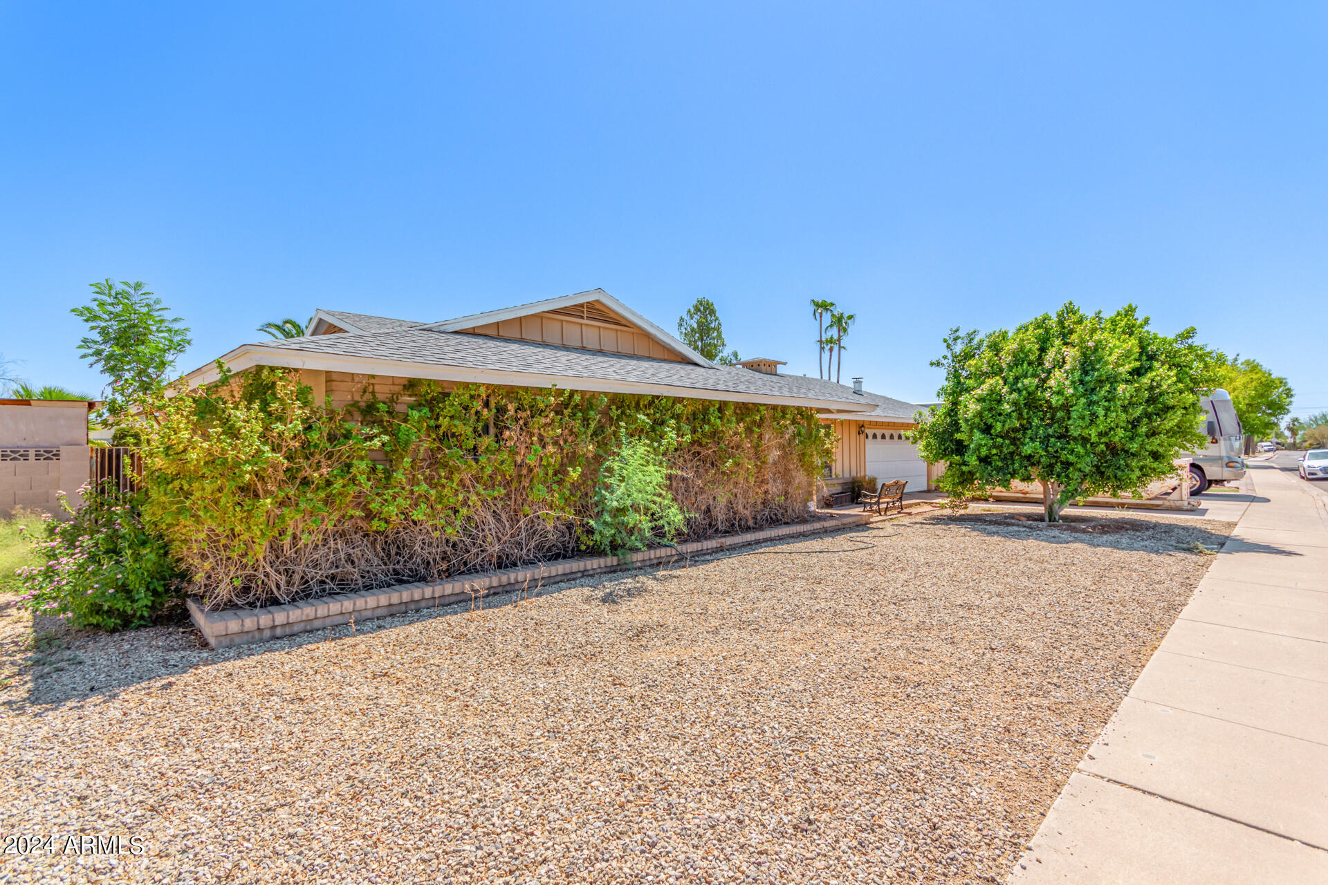 3137 N GRANITE REEF Road