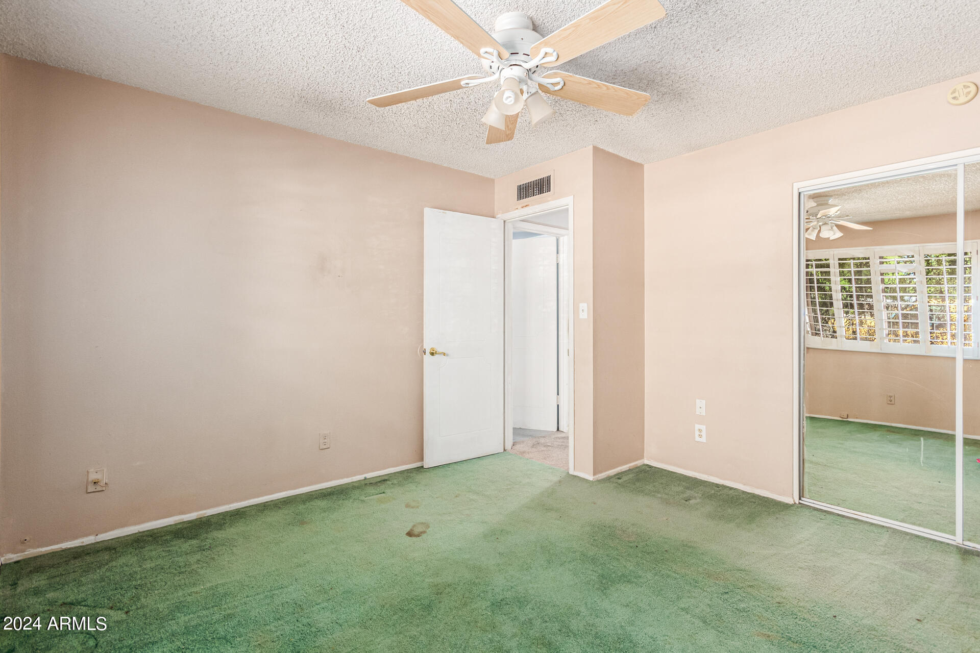 3137 N GRANITE REEF Road