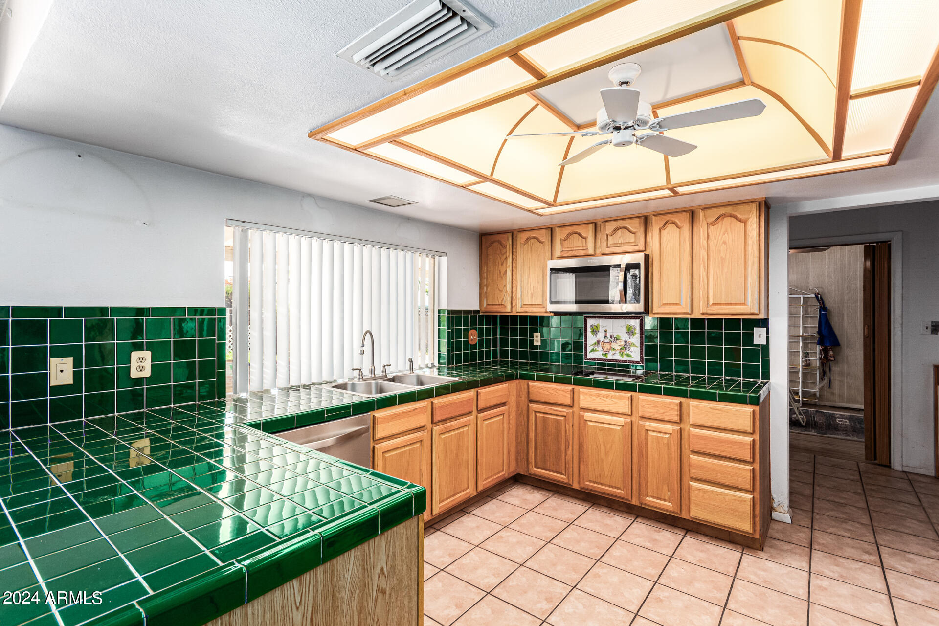 3137 N GRANITE REEF Road
