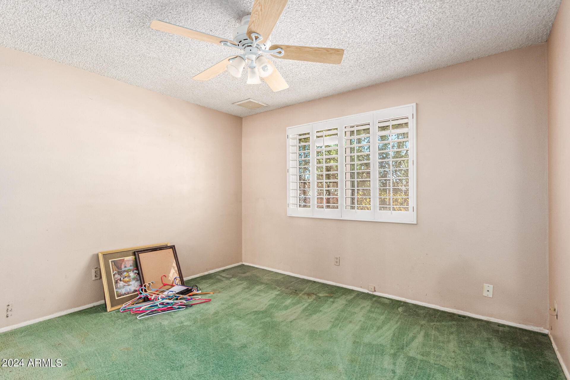 3137 N GRANITE REEF Road