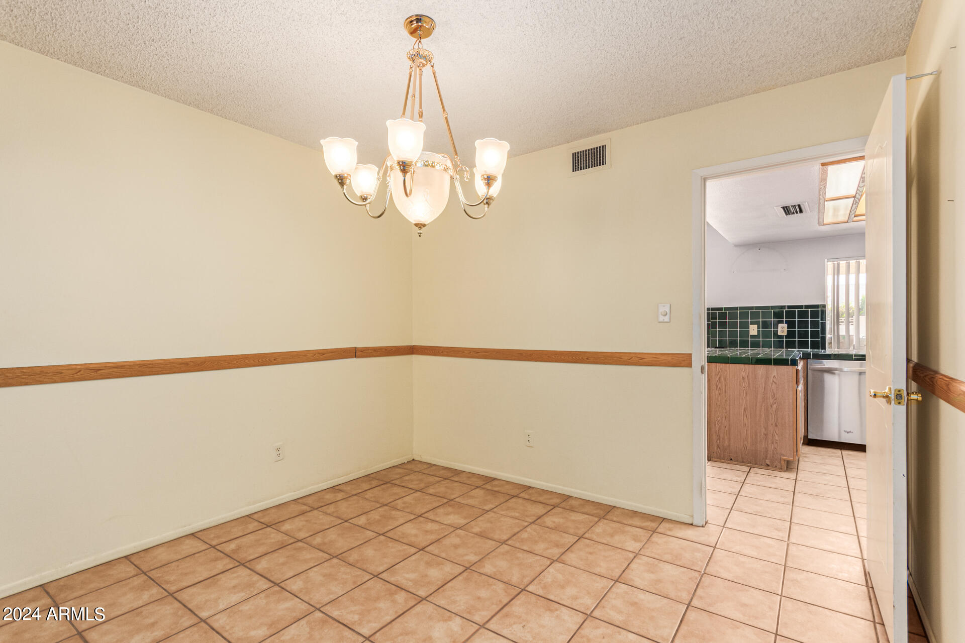 3137 N GRANITE REEF Road