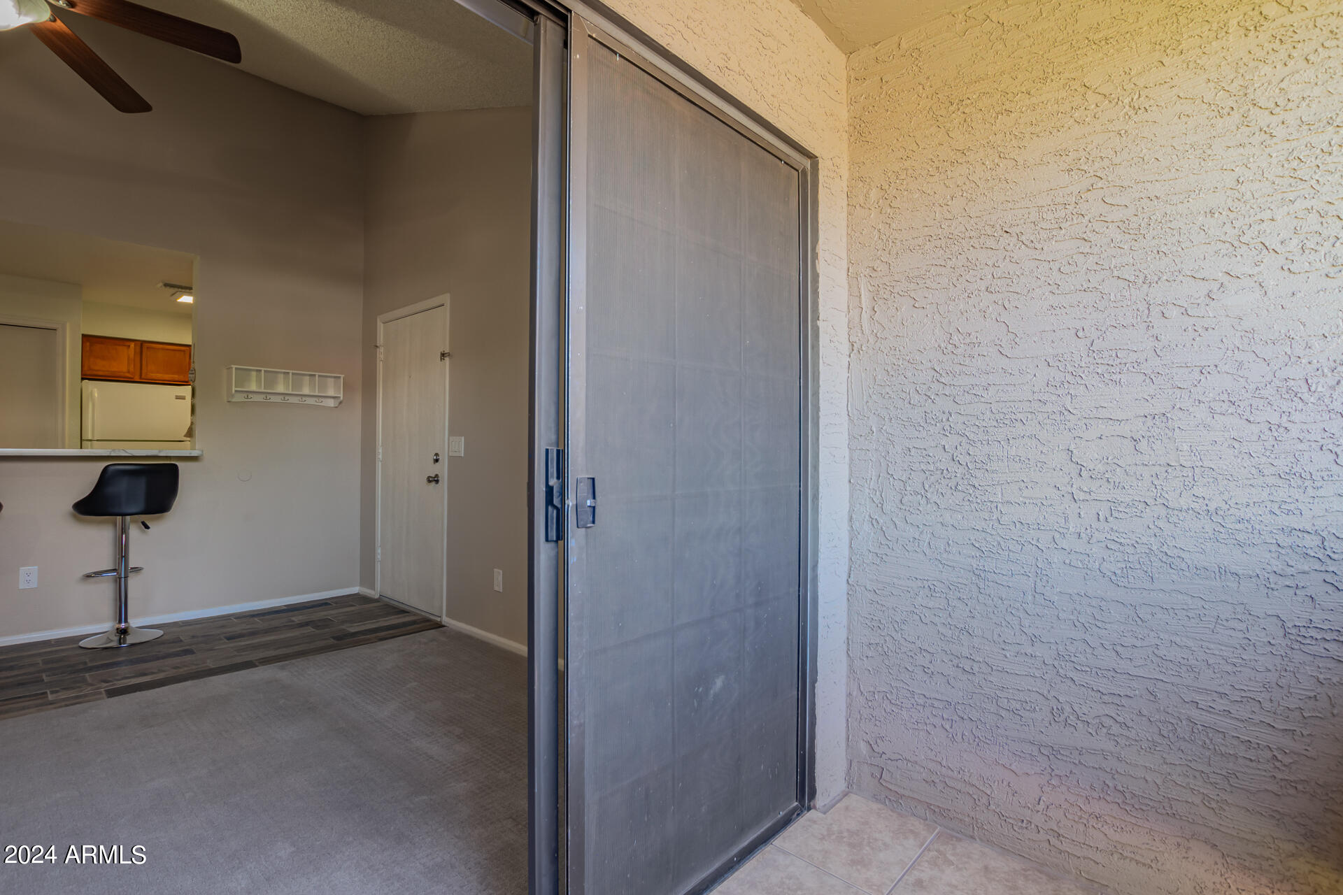 533 W GUADALUPE Road, 2046