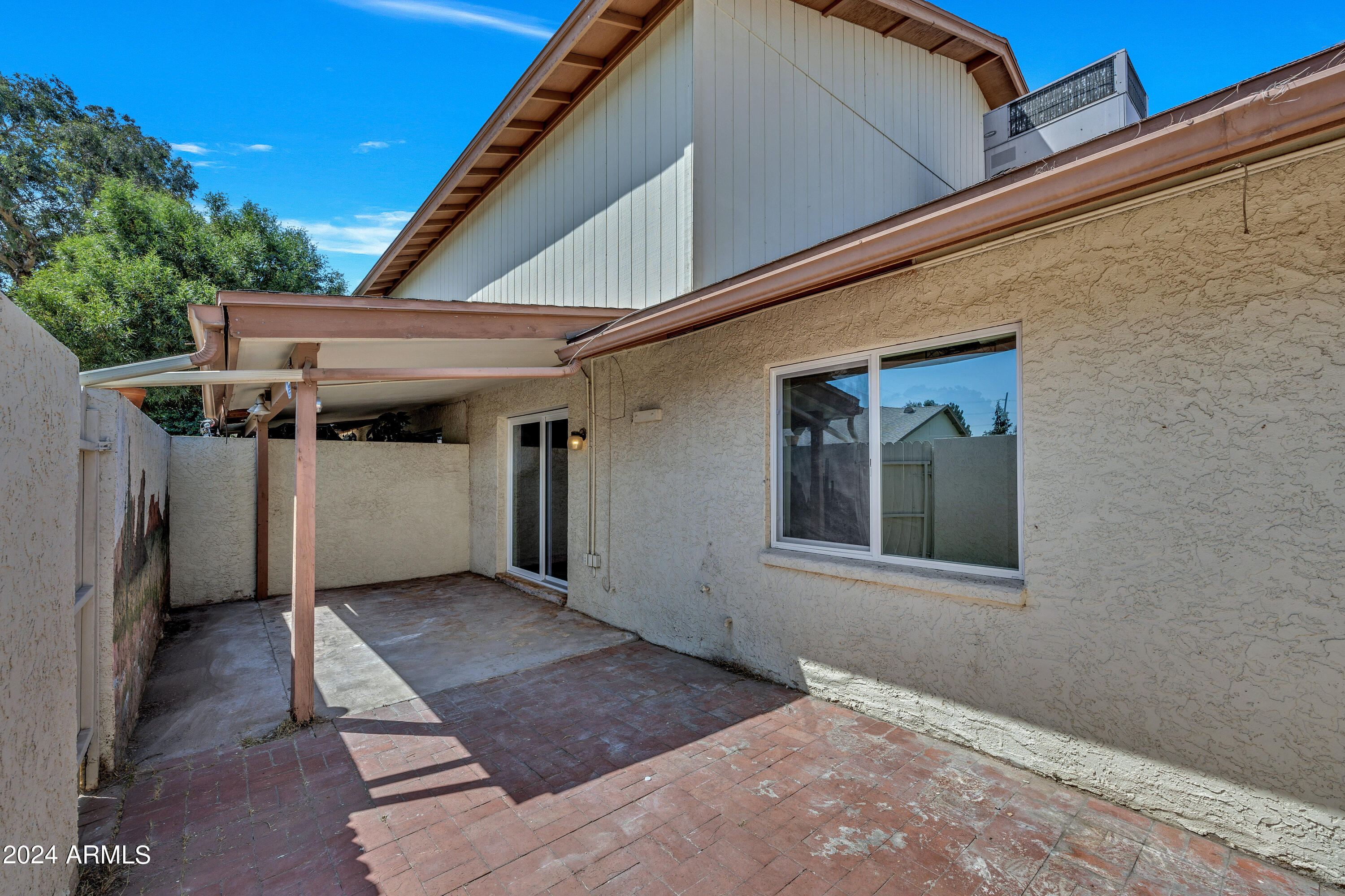 2523 W EMILE ZOLA Avenue