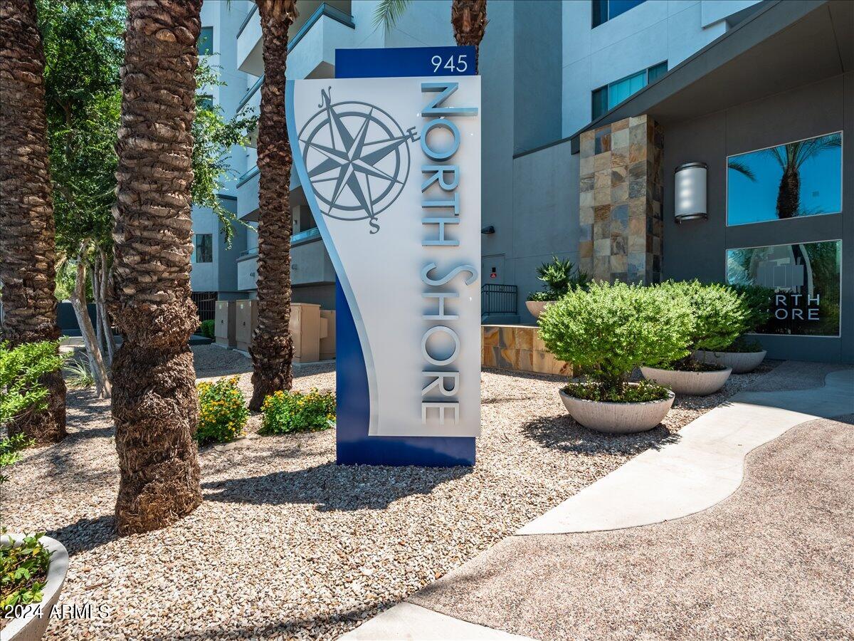 945 E Playa Del Norte Drive, 2002