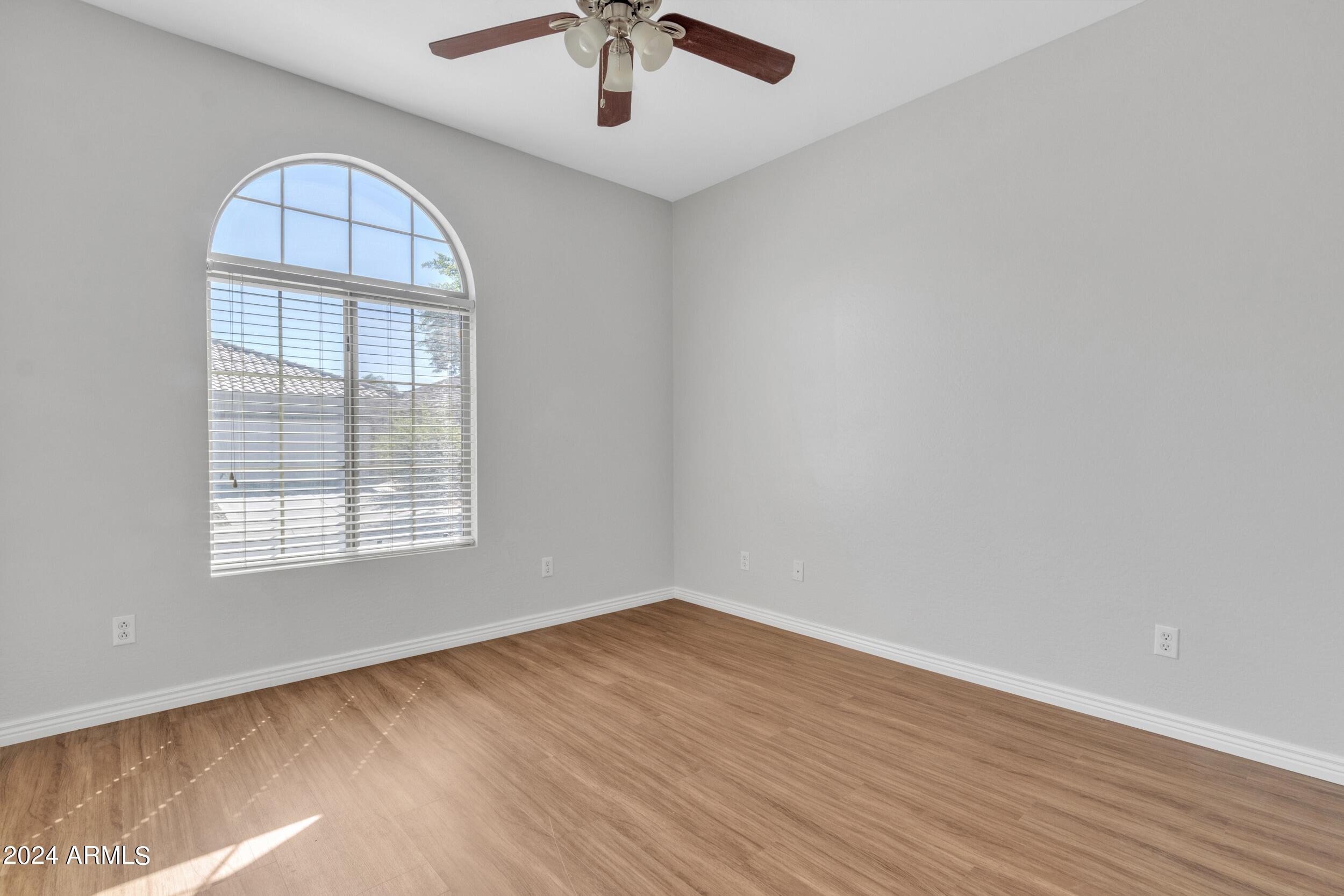 3420 S SUNLAND Drive
