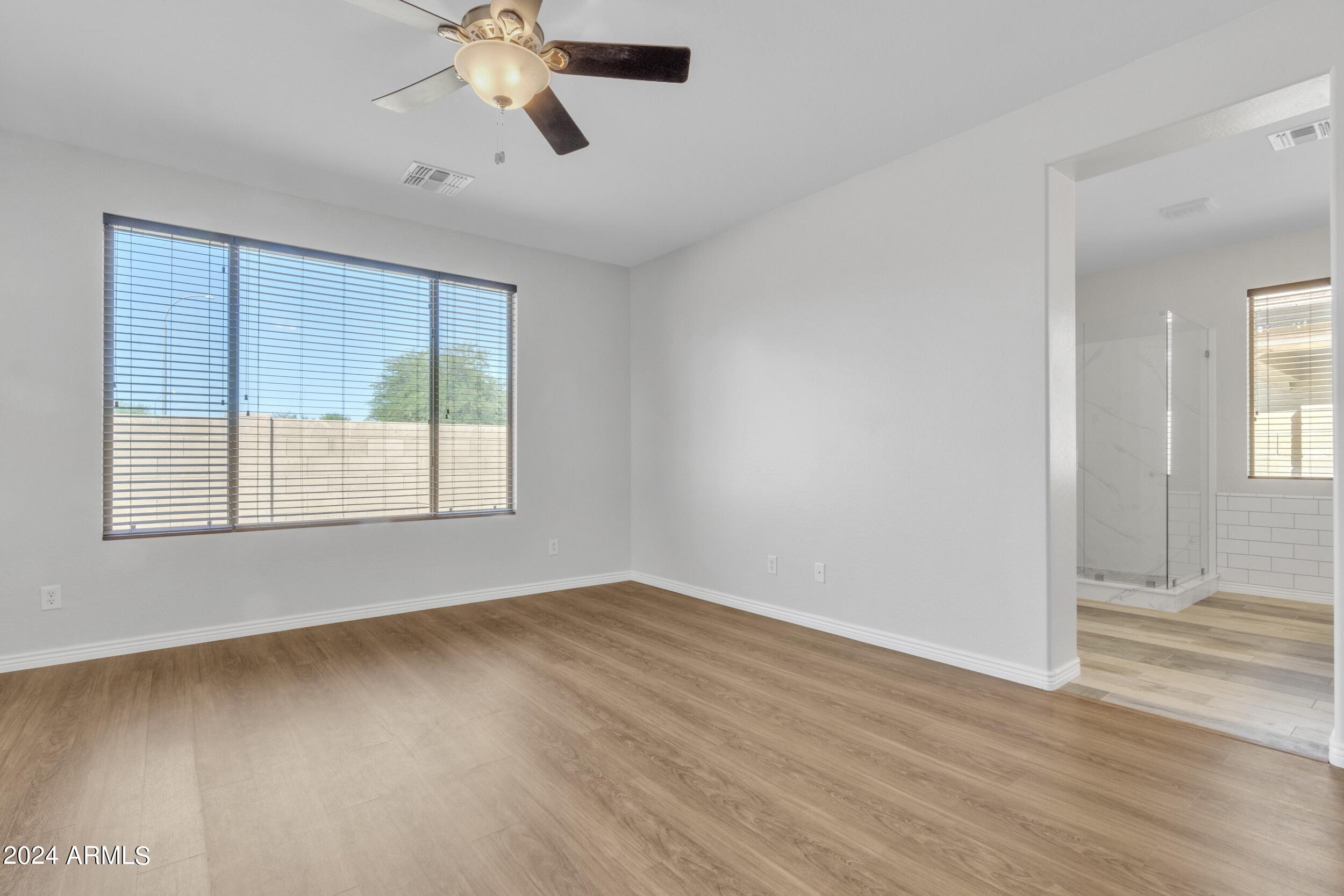 3420 S SUNLAND Drive