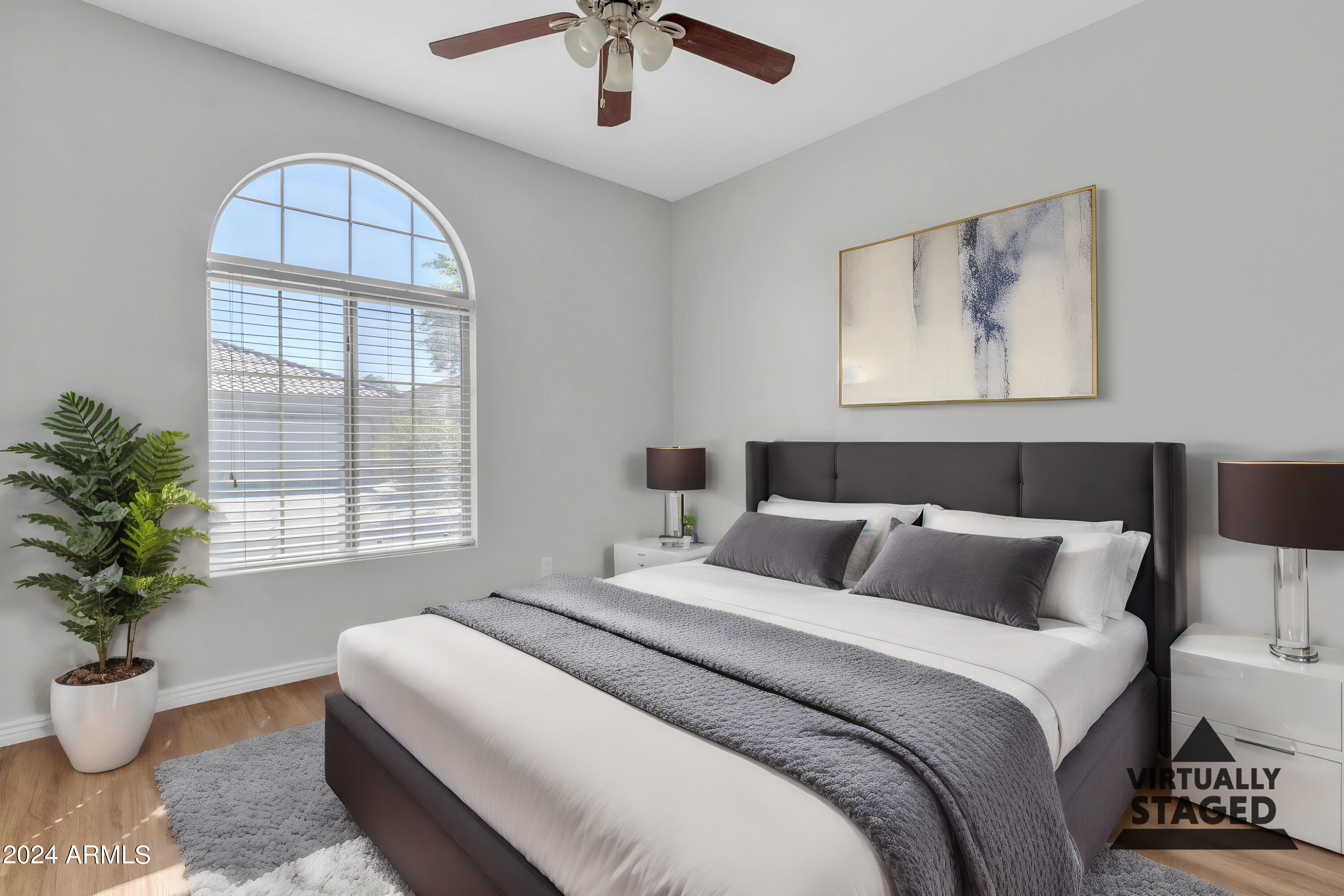3420 S SUNLAND Drive