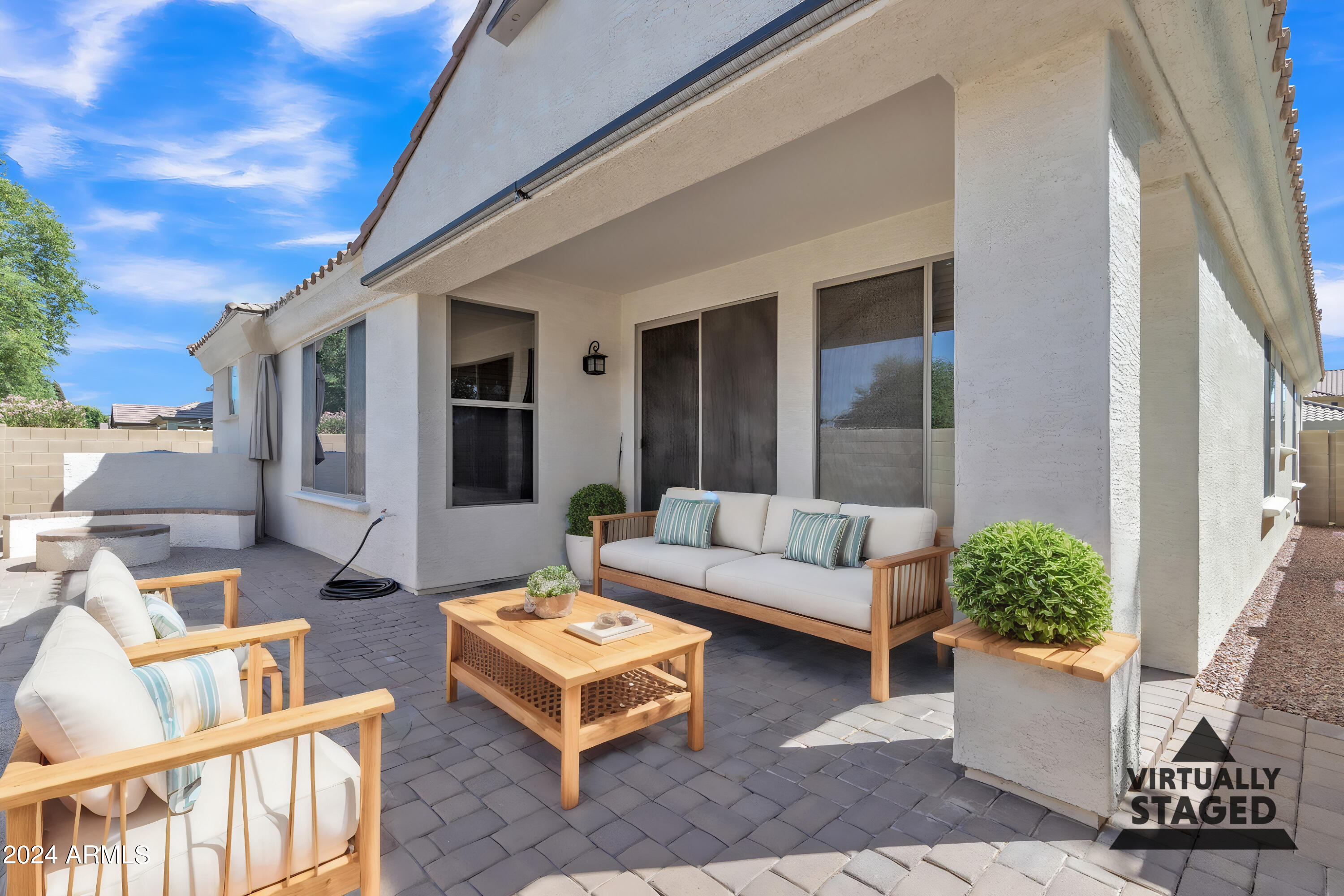 3420 S SUNLAND Drive