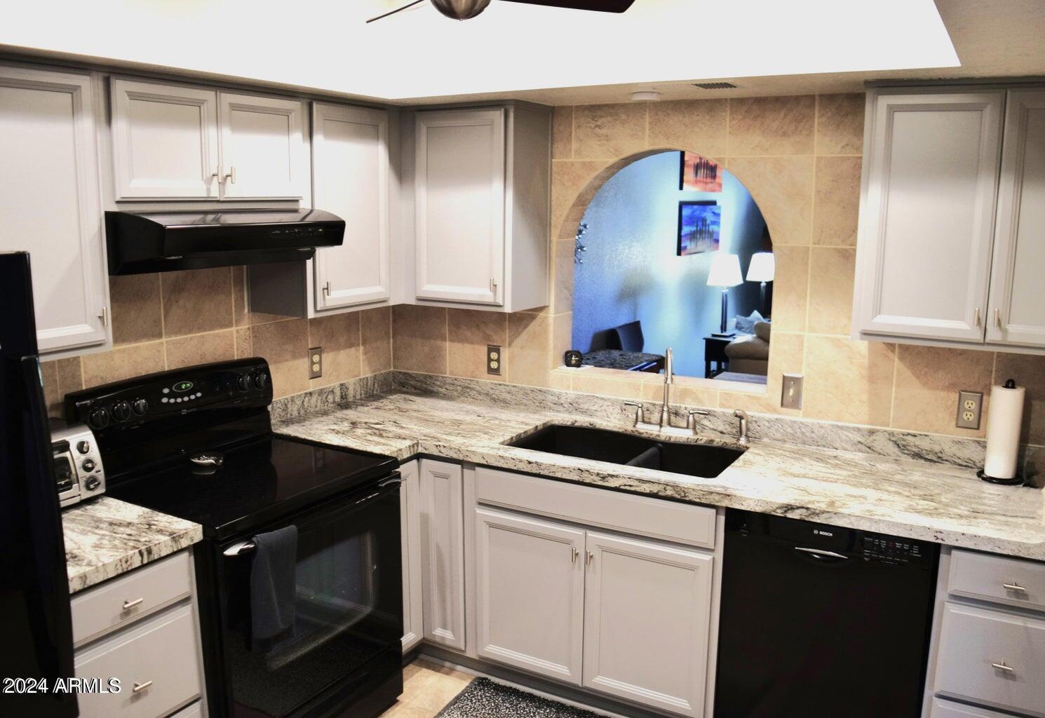 1217 N MILLER Road # 35