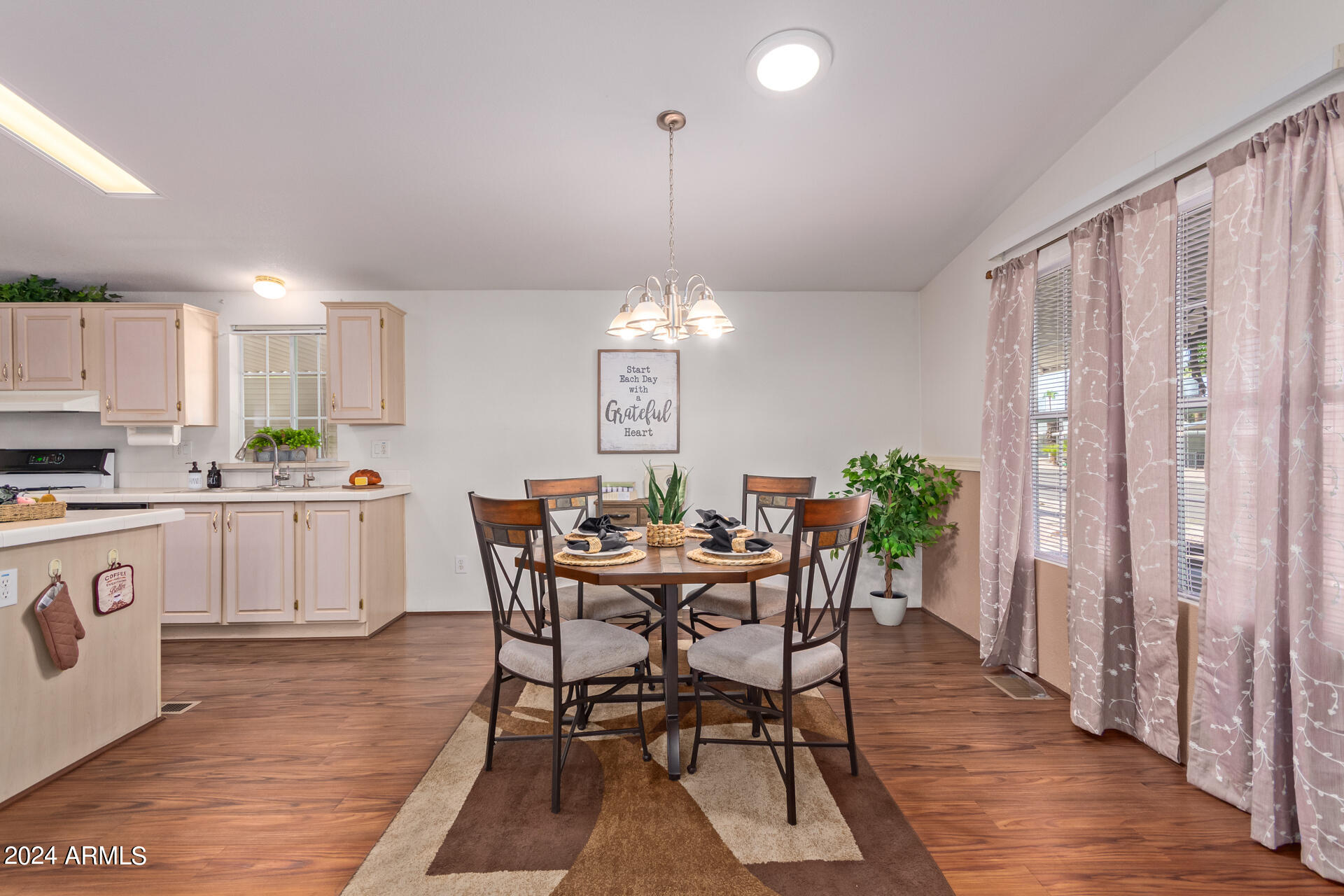 120 N VAL VISTA Drive, 70