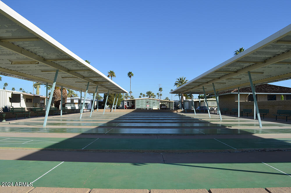 120 N VAL VISTA Drive, 70