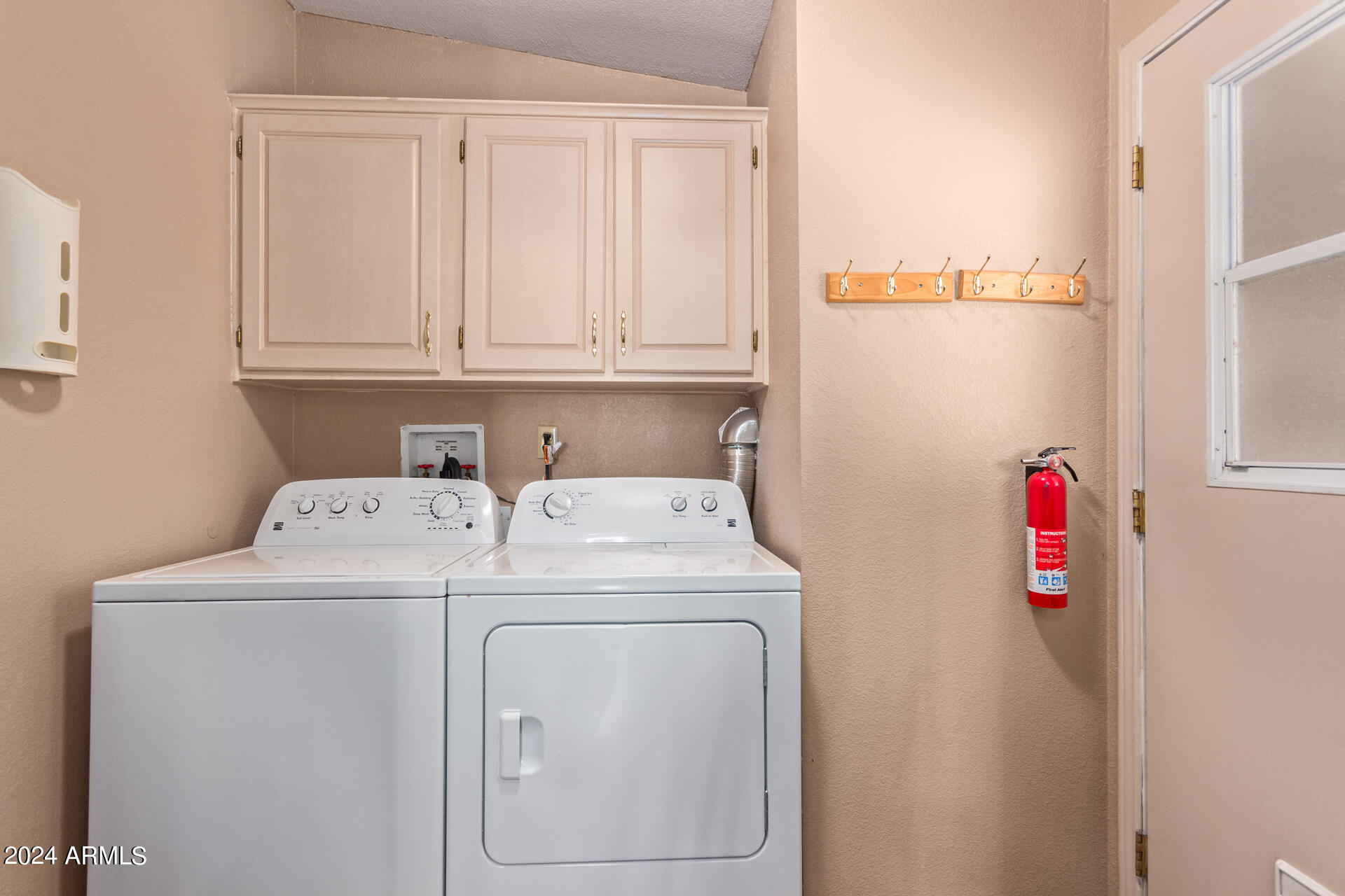 120 N VAL VISTA Drive, 70