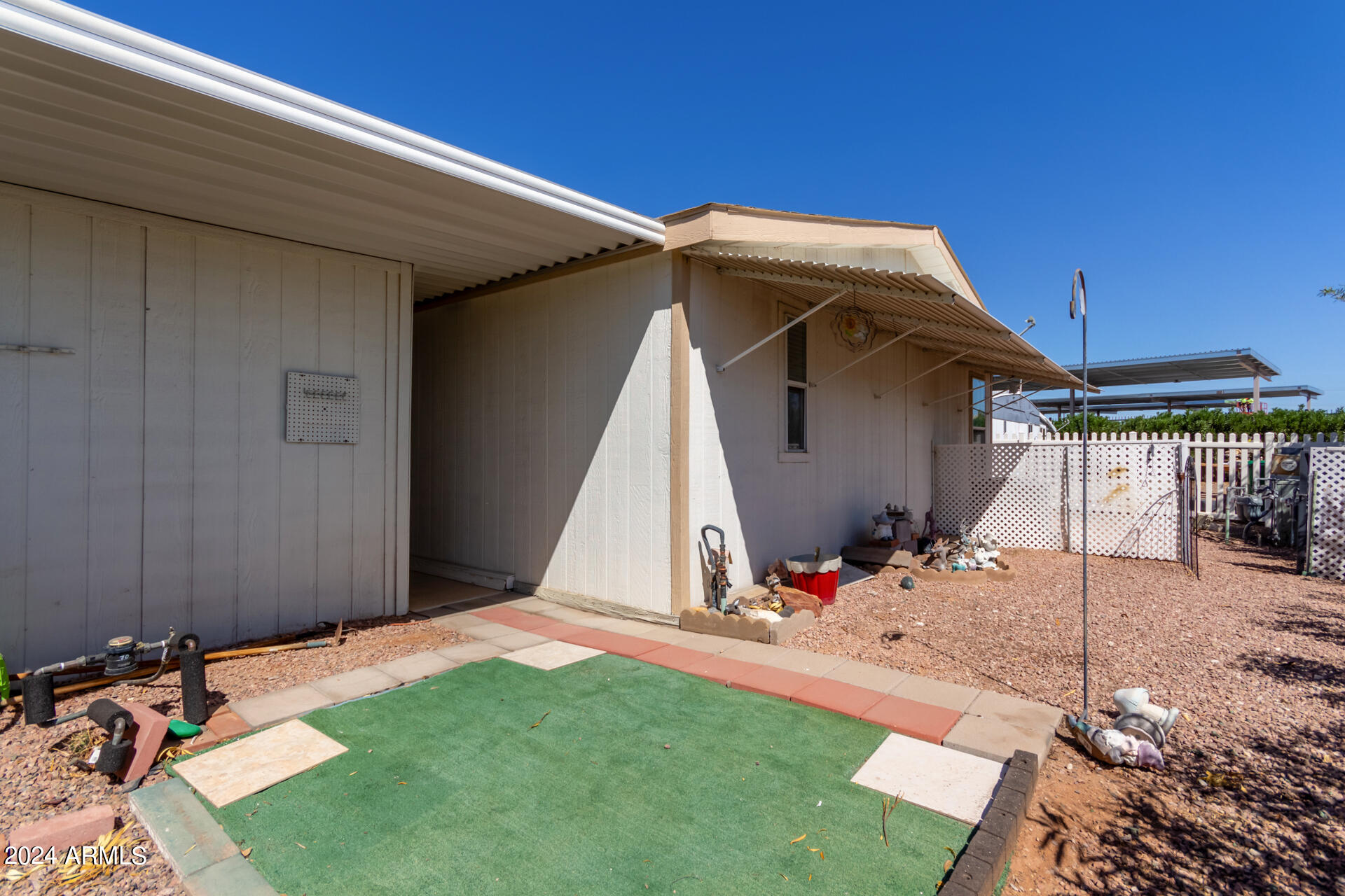 120 N VAL VISTA Drive, 70