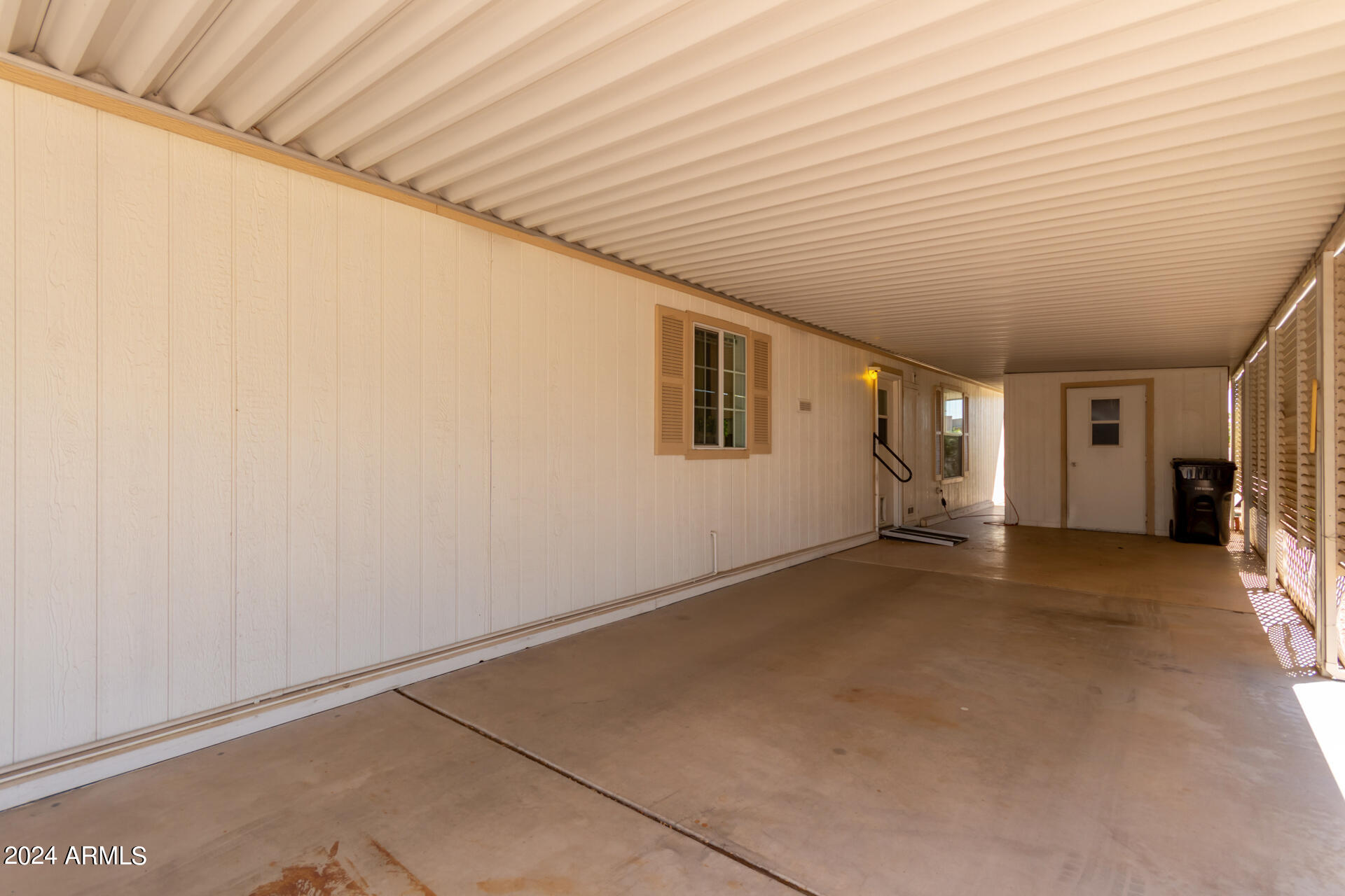 120 N VAL VISTA Drive, 70