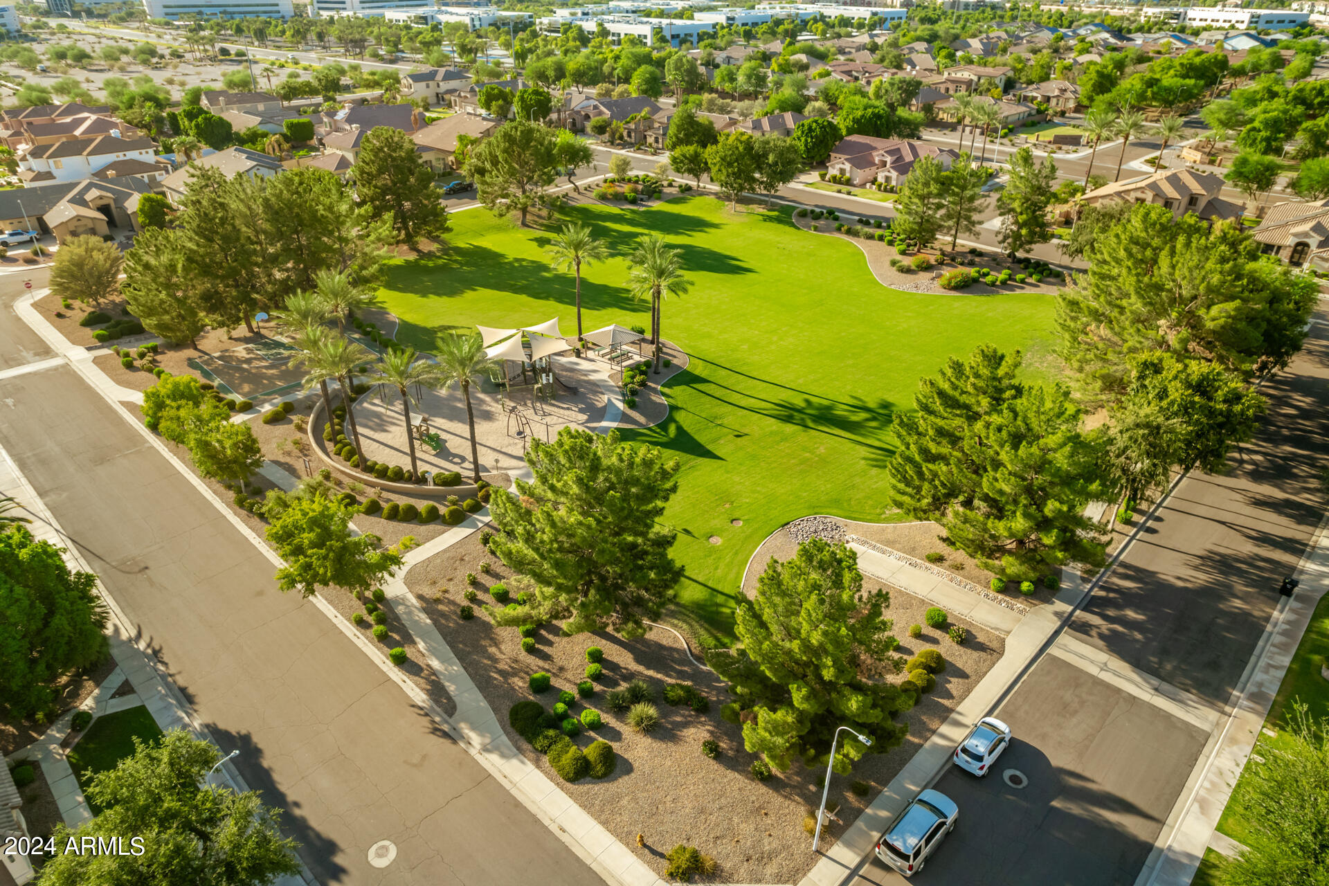2333 W SPRUCE Drive