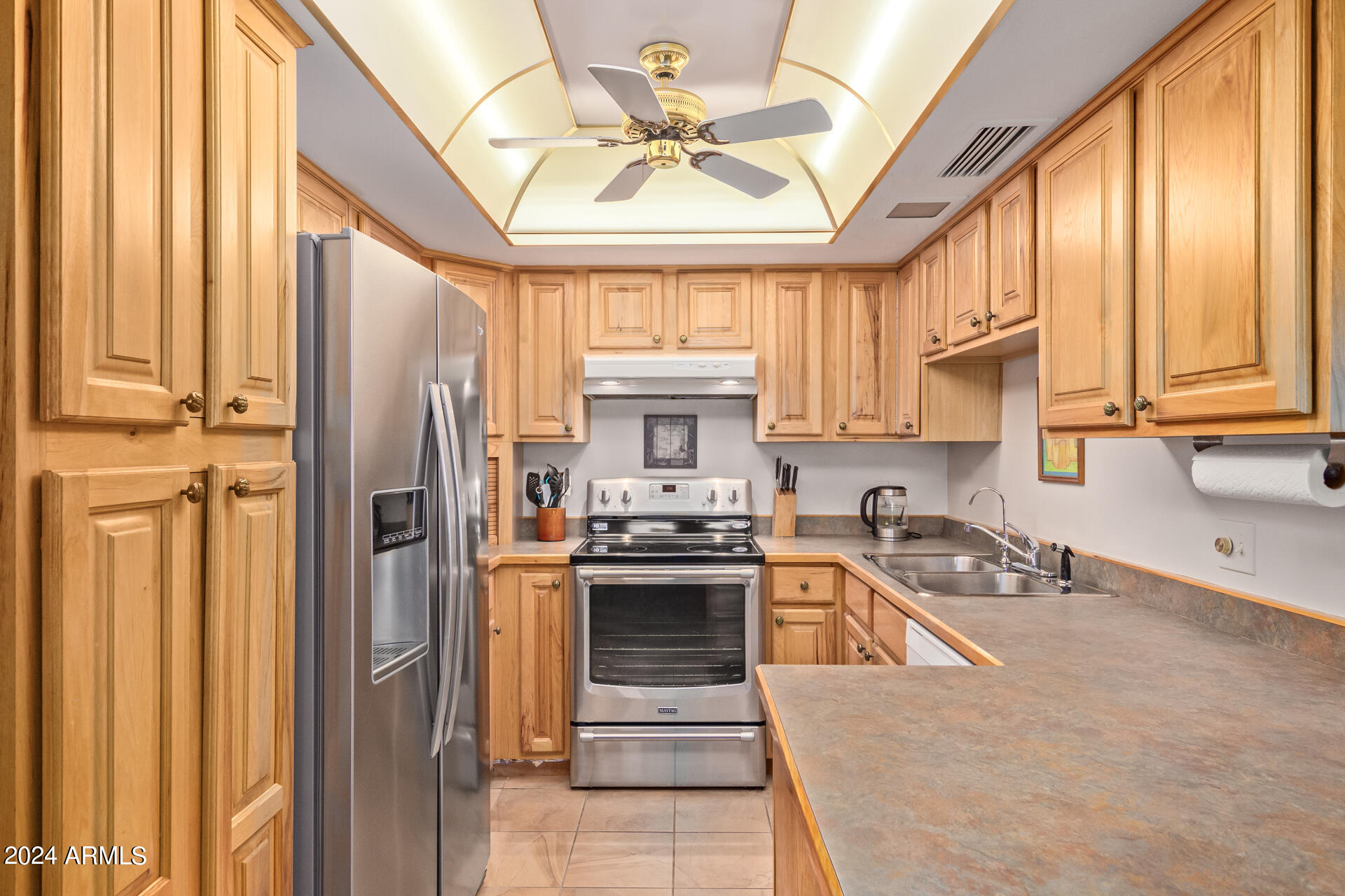 1389 N BULLMOOSE Court