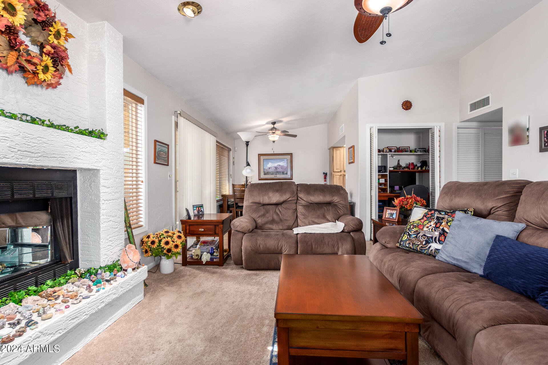 1389 N BULLMOOSE Court