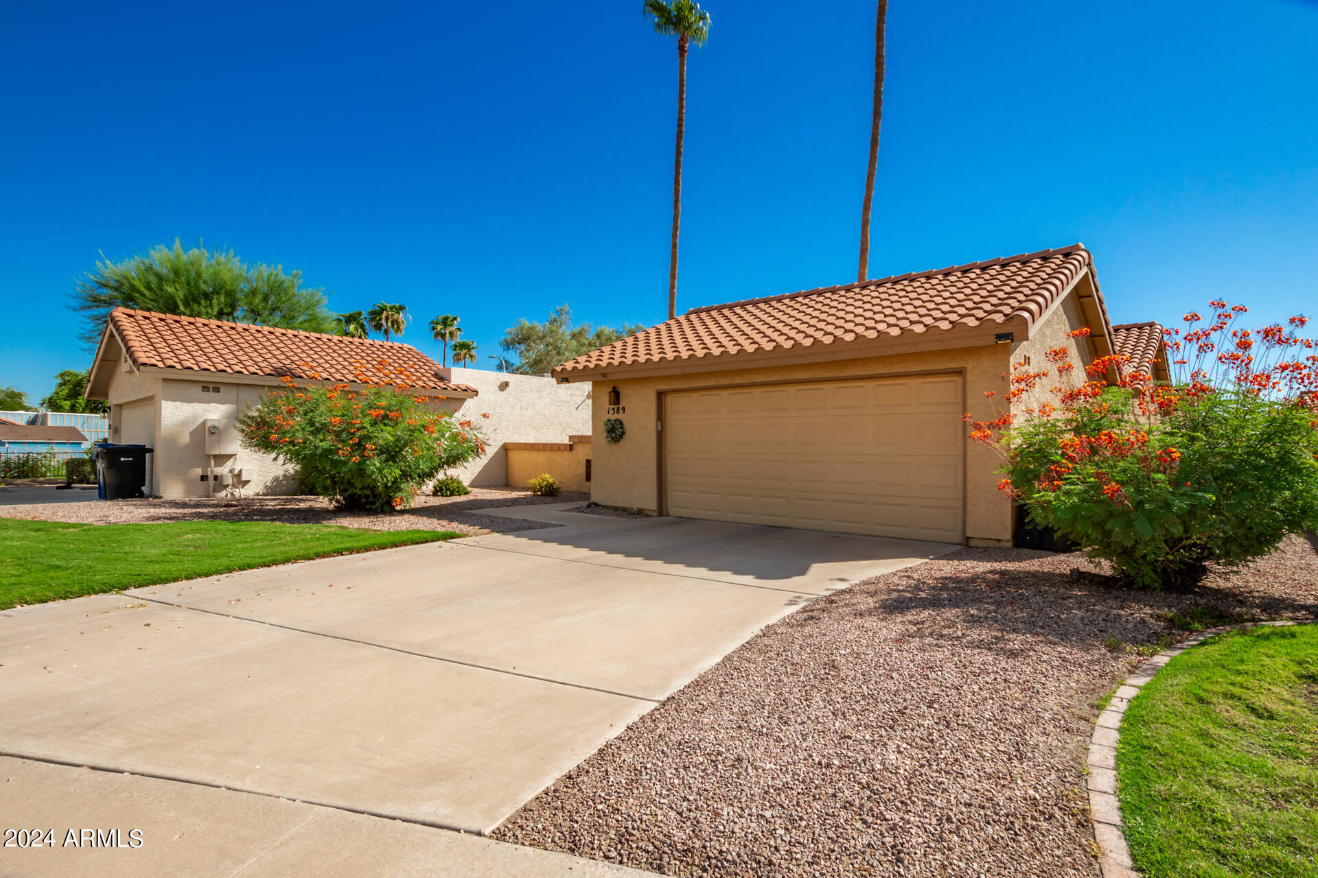 1389 N BULLMOOSE Court