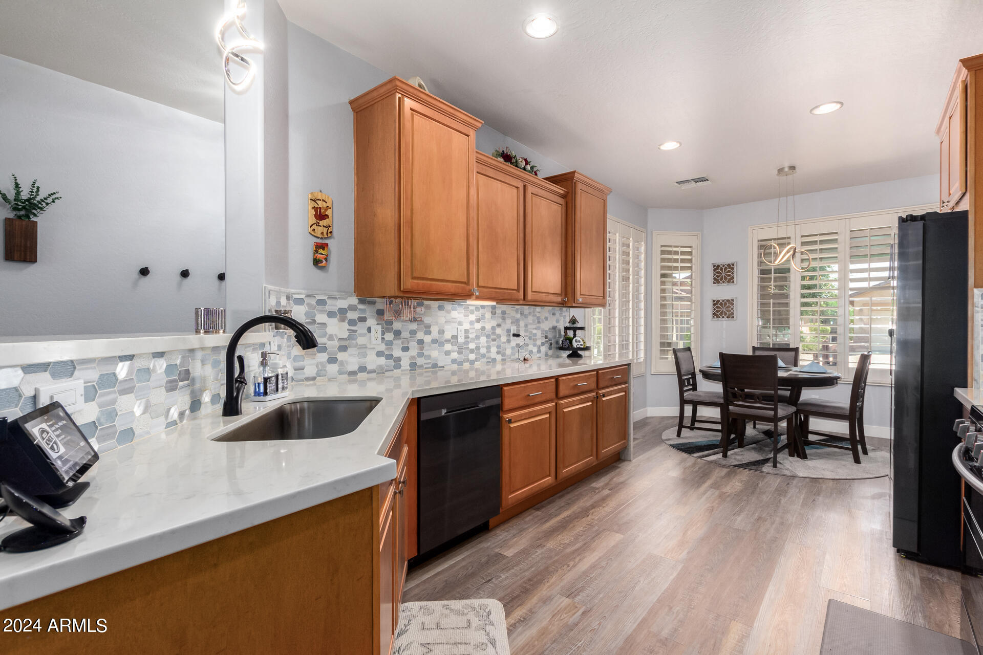 313 W TWIN PEAKS Parkway