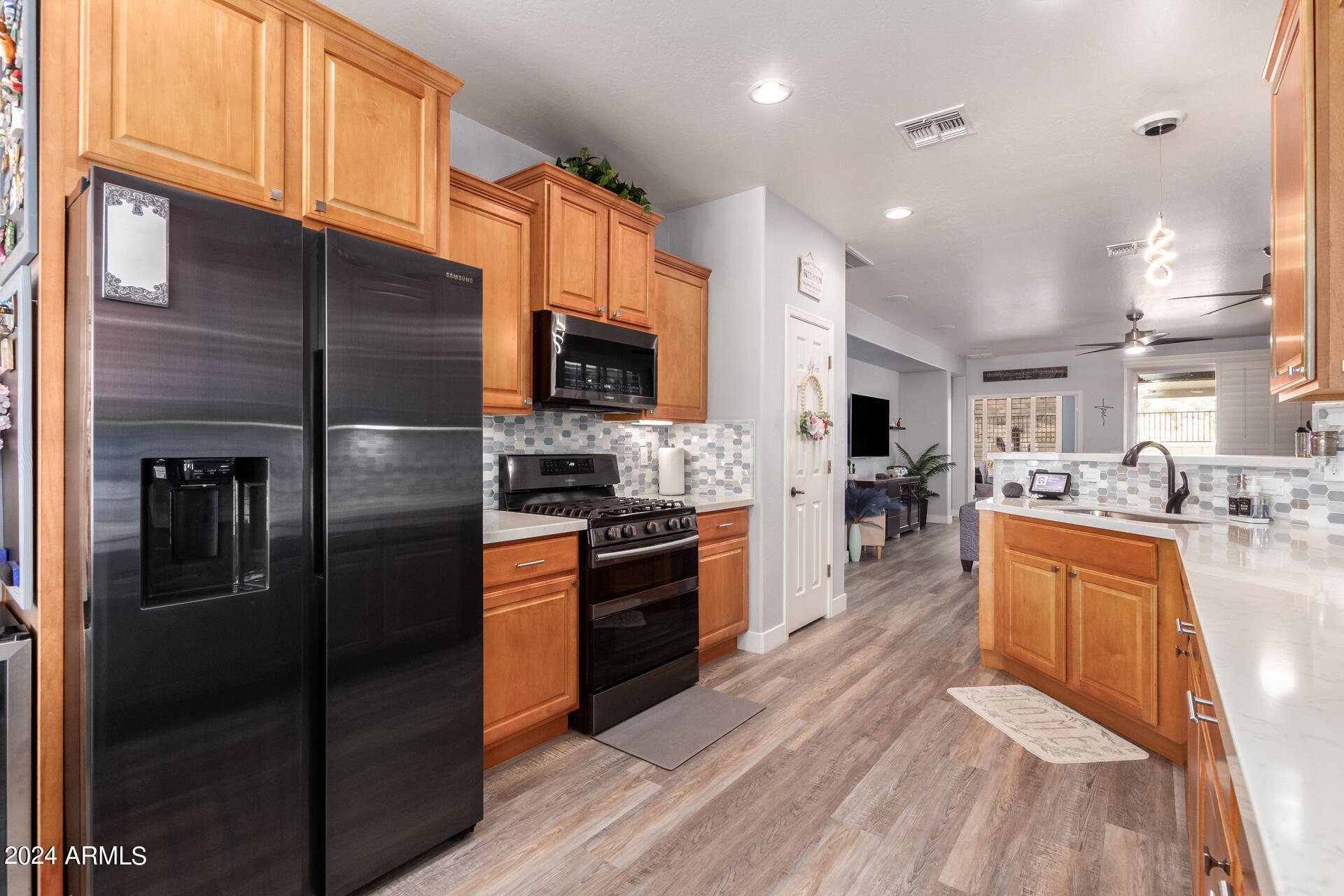 313 W TWIN PEAKS Parkway