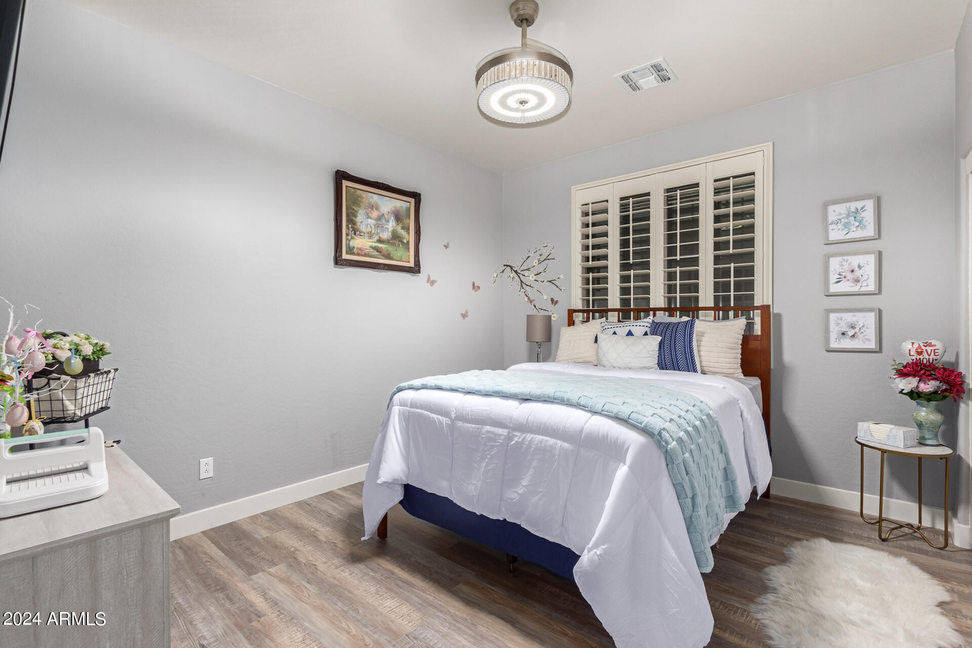 313 W TWIN PEAKS Parkway