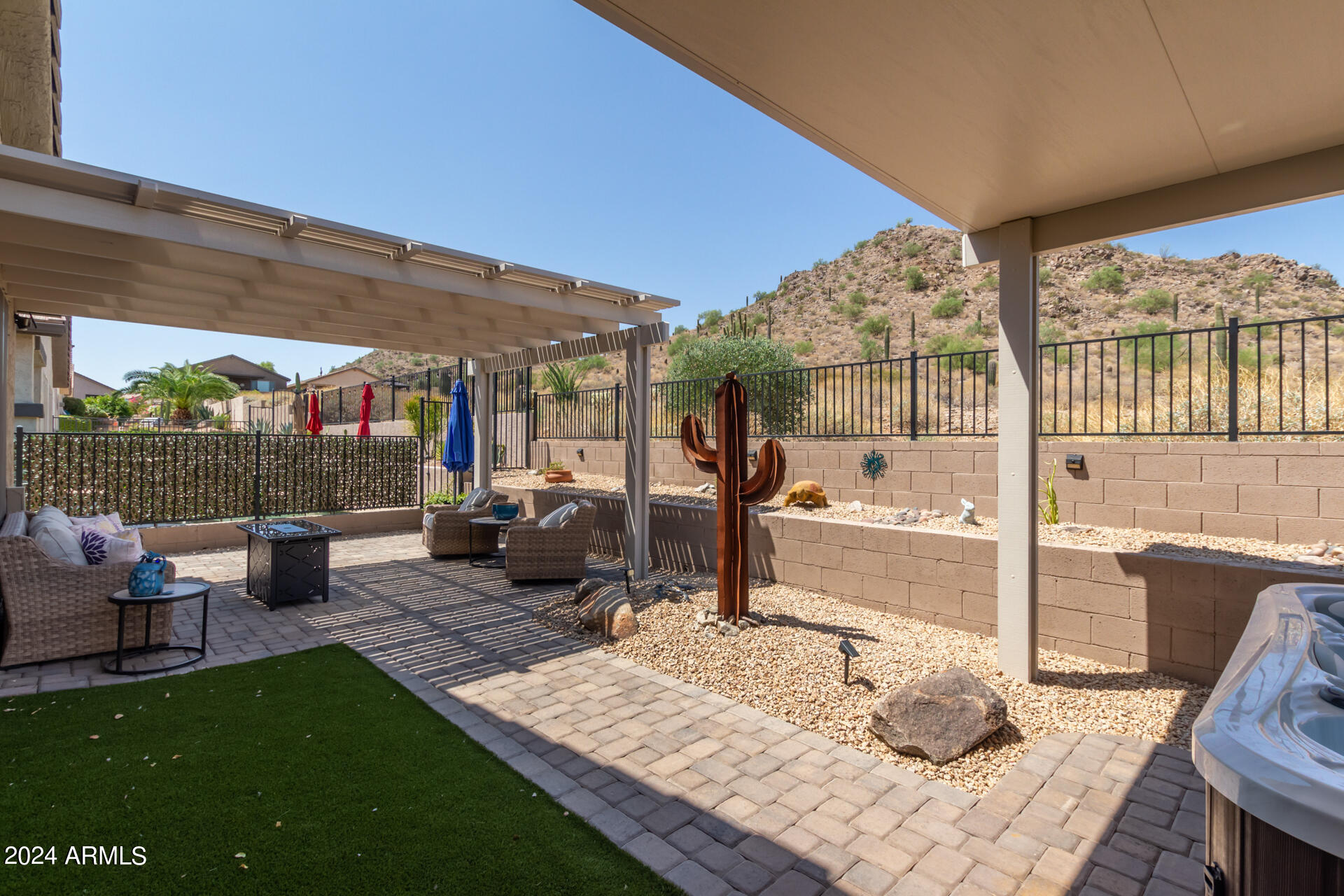 313 W TWIN PEAKS Parkway