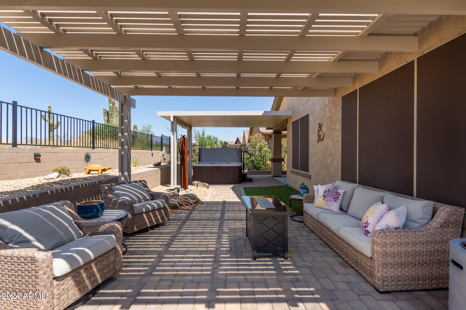 313 W TWIN PEAKS Parkway