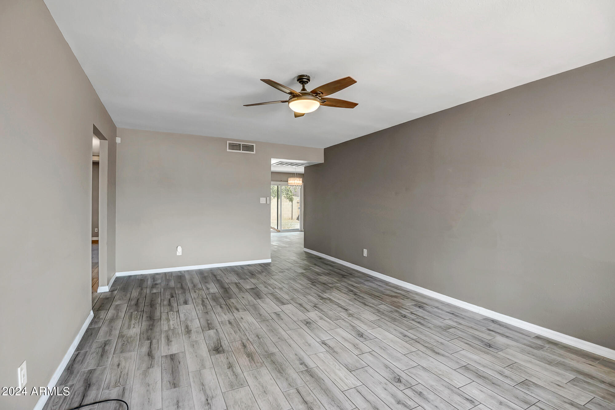 2128 E CORNELL Drive