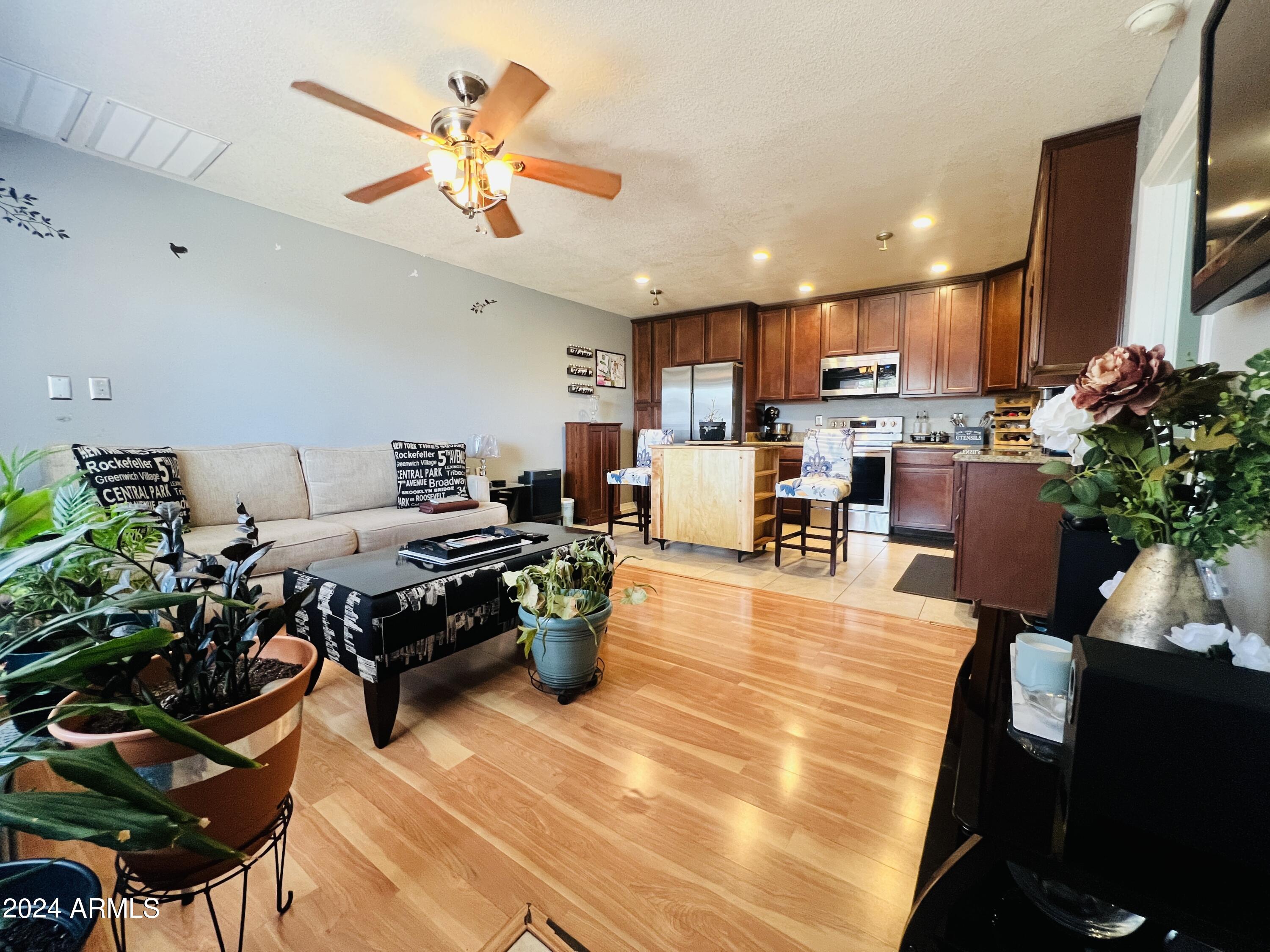 1440 N IDAHO Road # 1085
