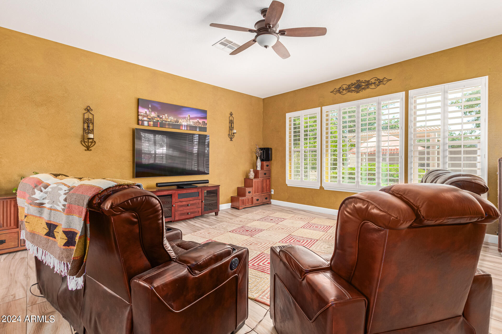 3979 E WOOD Drive