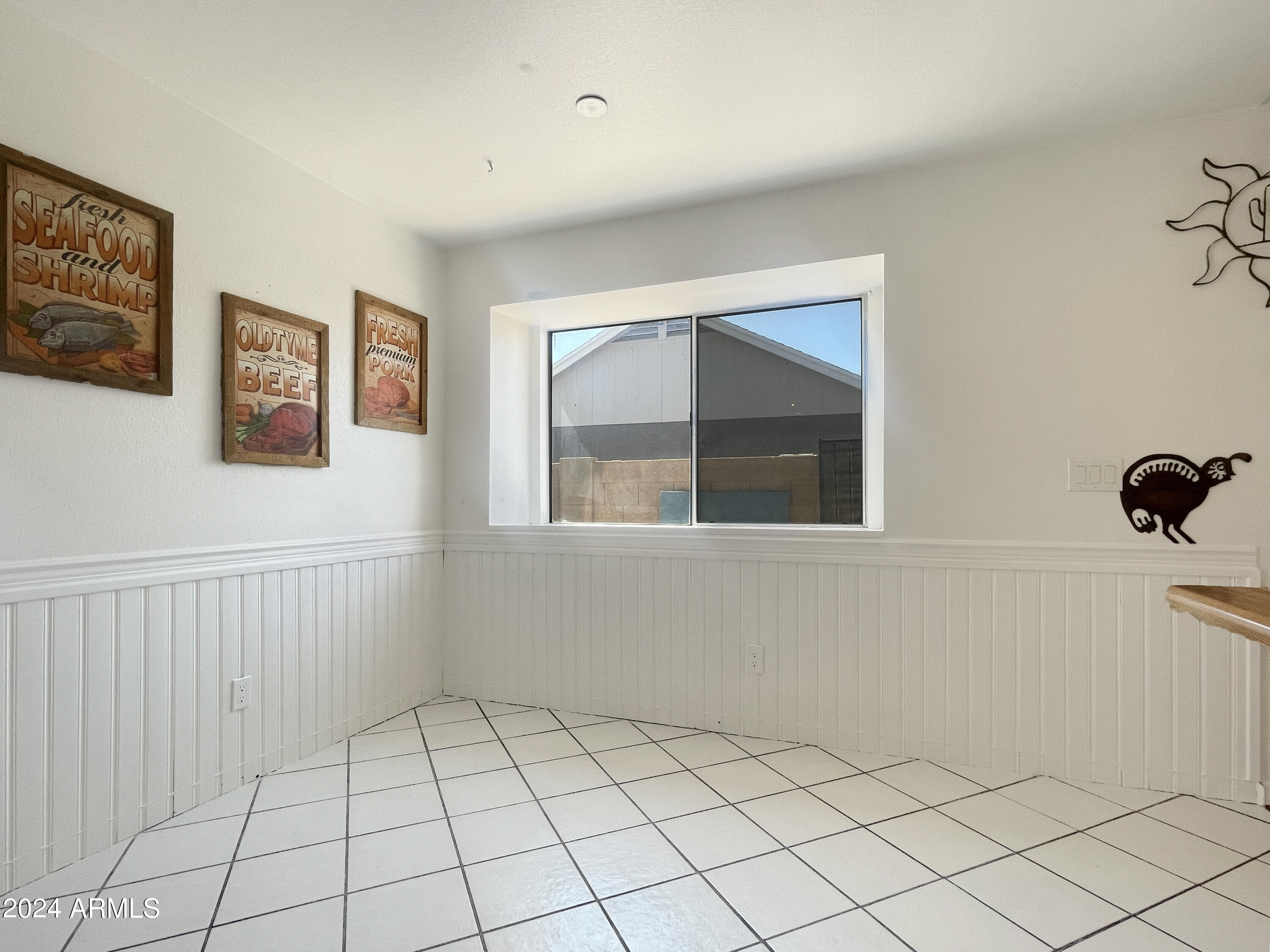 7730 W PARADISE Drive