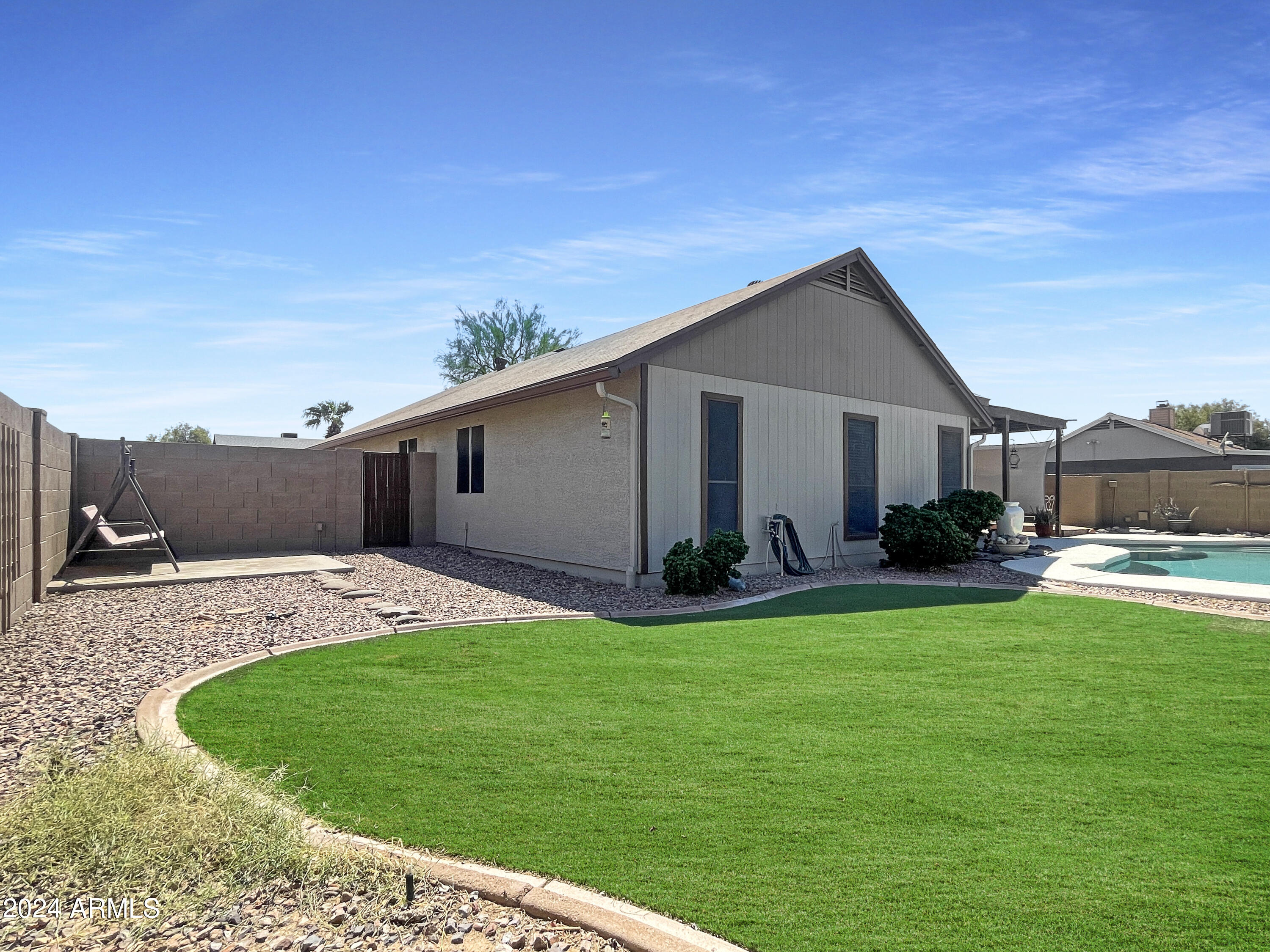 7730 W PARADISE Drive