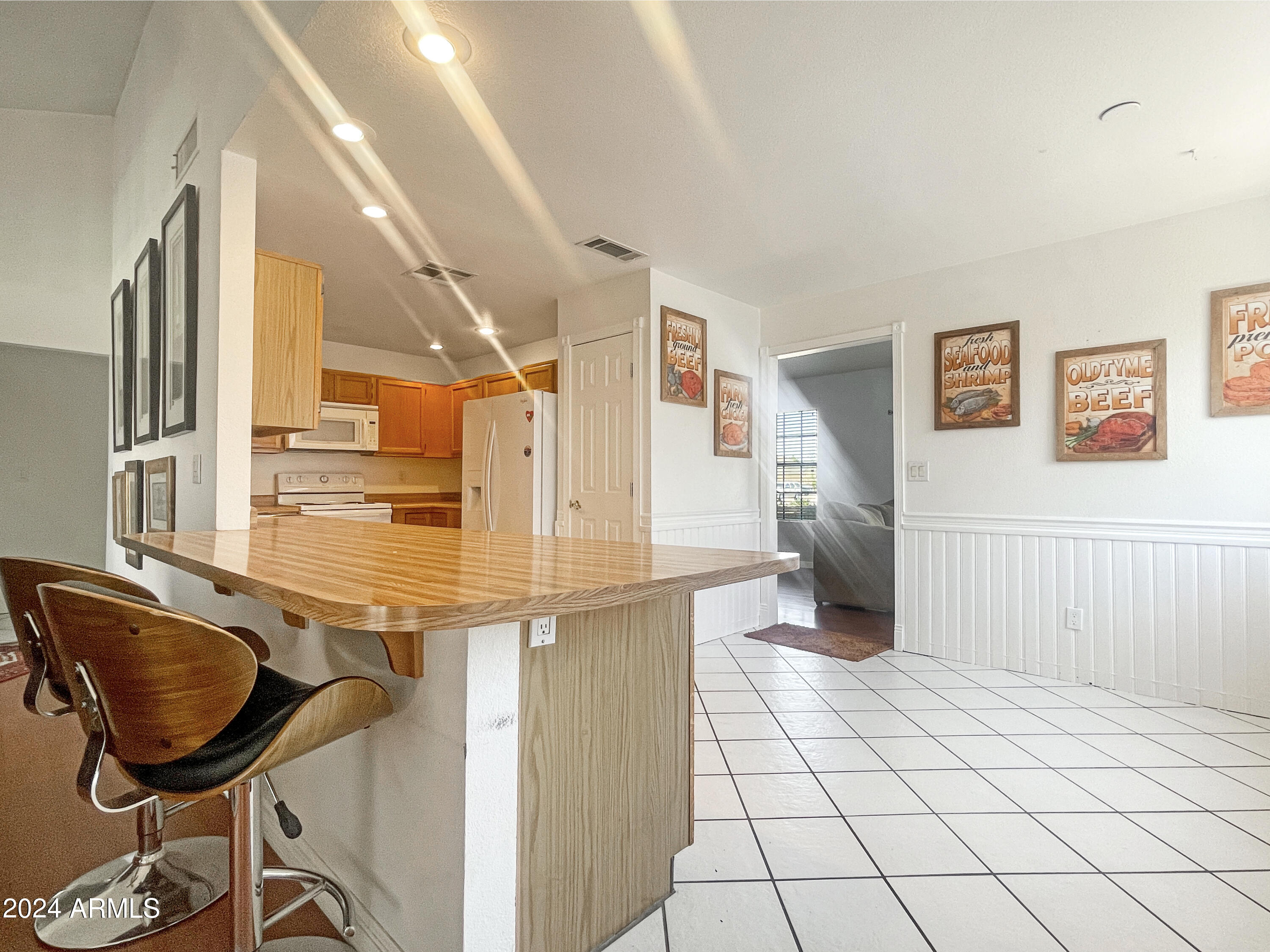 7730 W PARADISE Drive