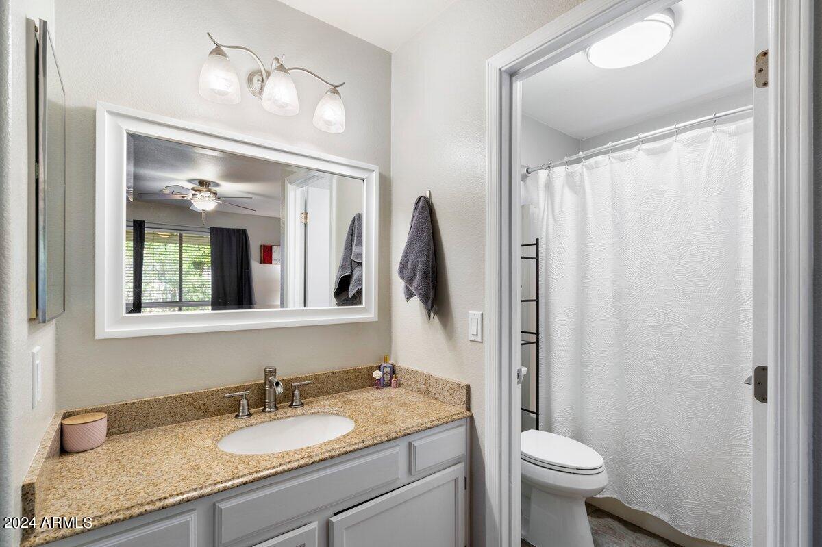 3226 W MELINDA Lane