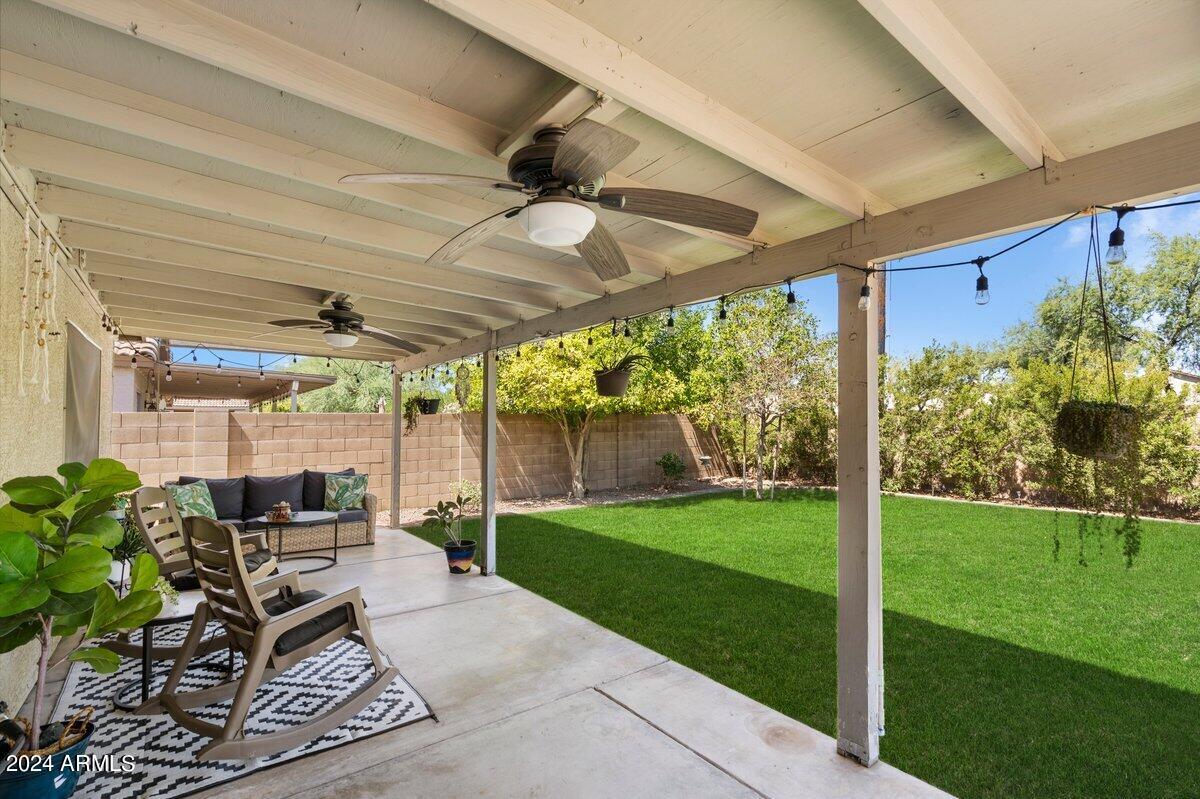 3226 W MELINDA Lane