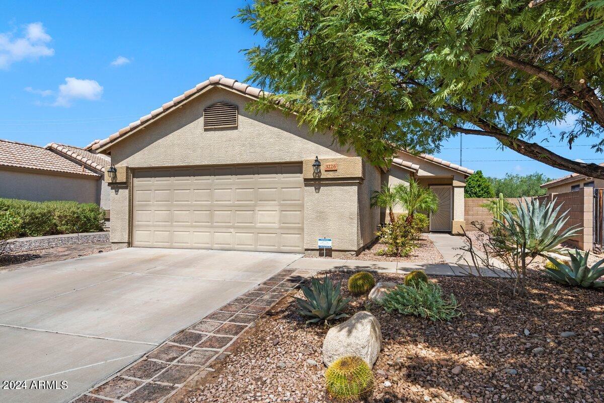 3226 W MELINDA Lane
