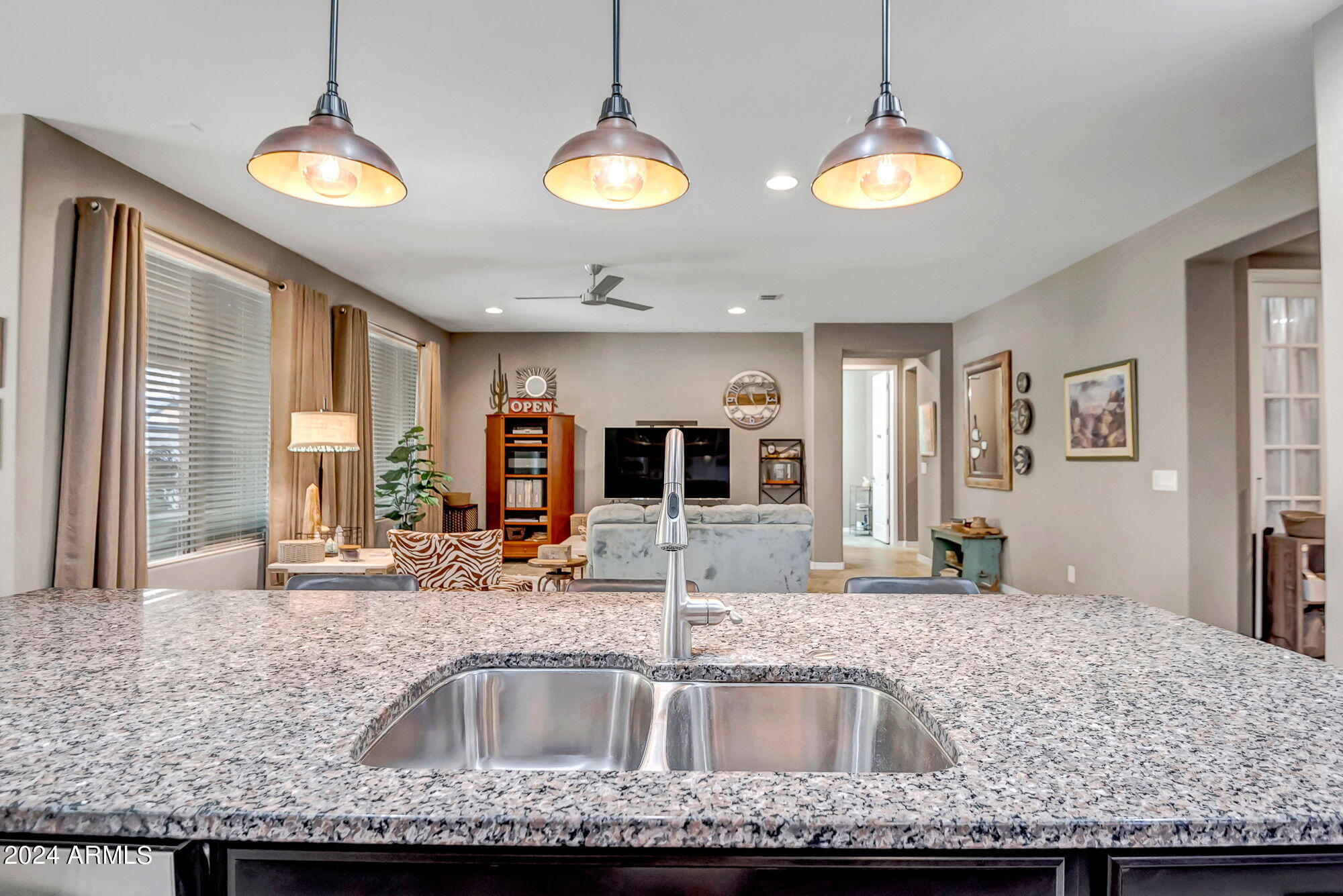 2550 W RABJOHN Road