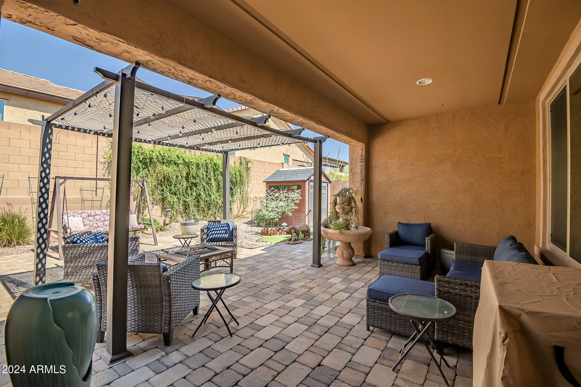 2550 W RABJOHN Road