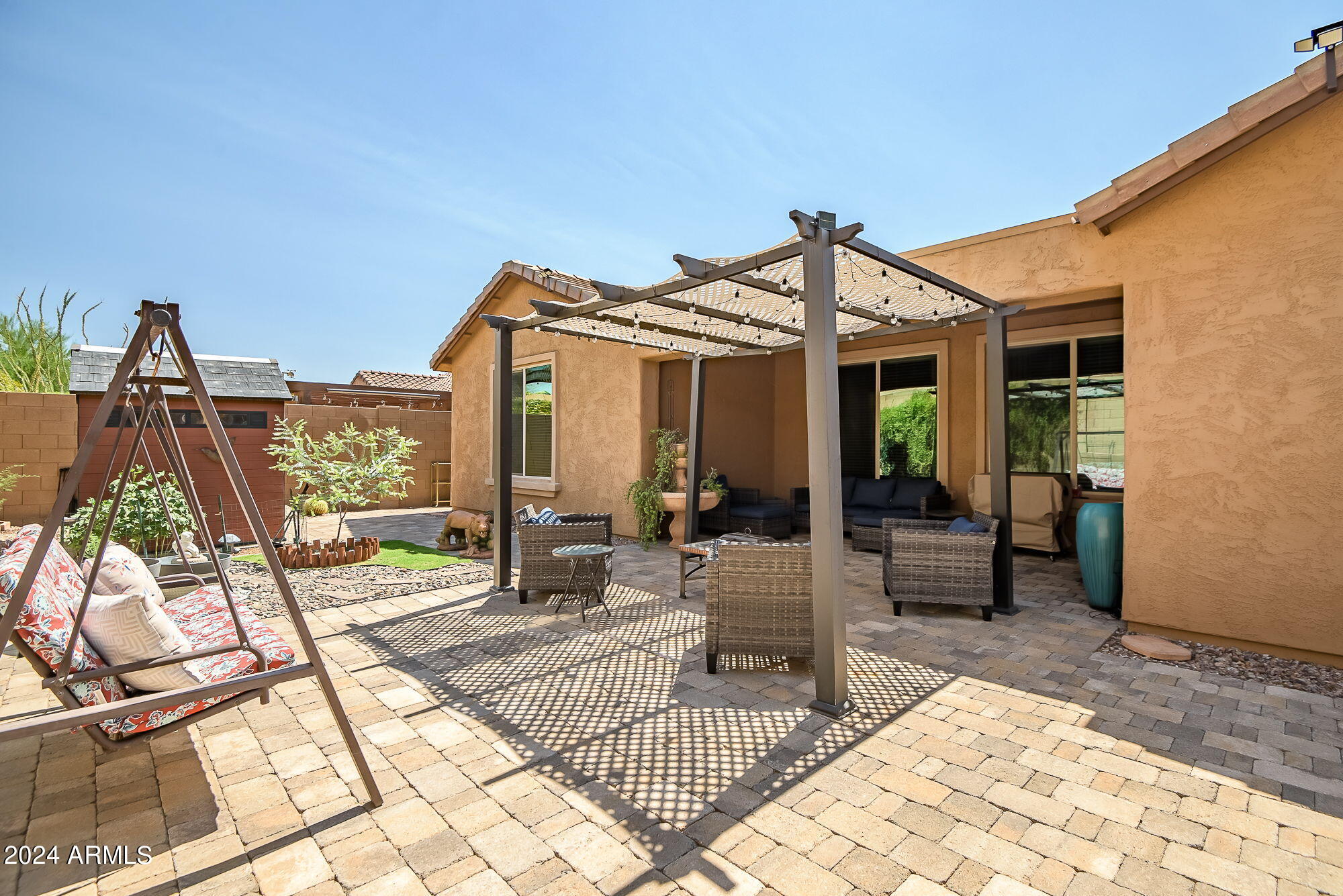 2550 W RABJOHN Road