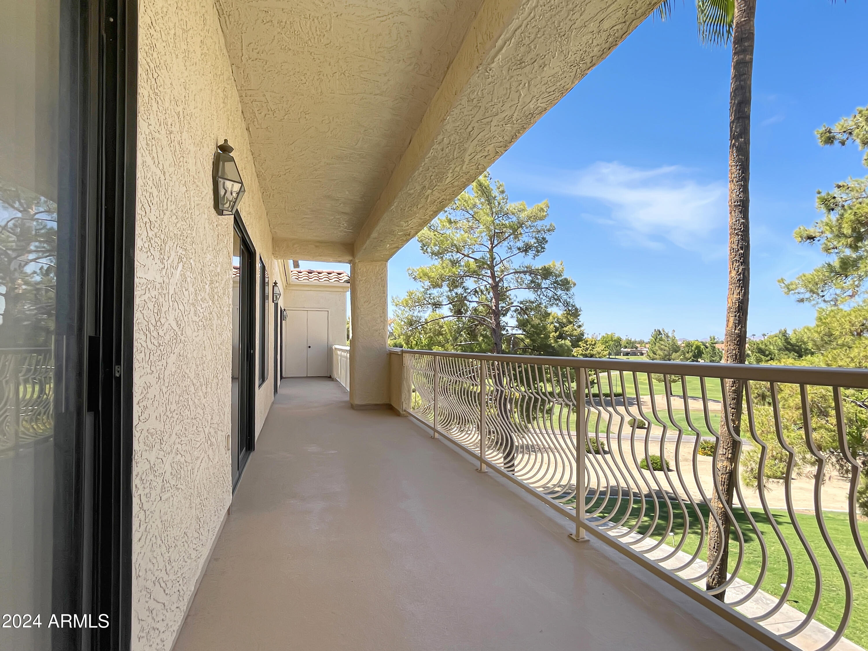 19400 N WESTBROOK Parkway, 323