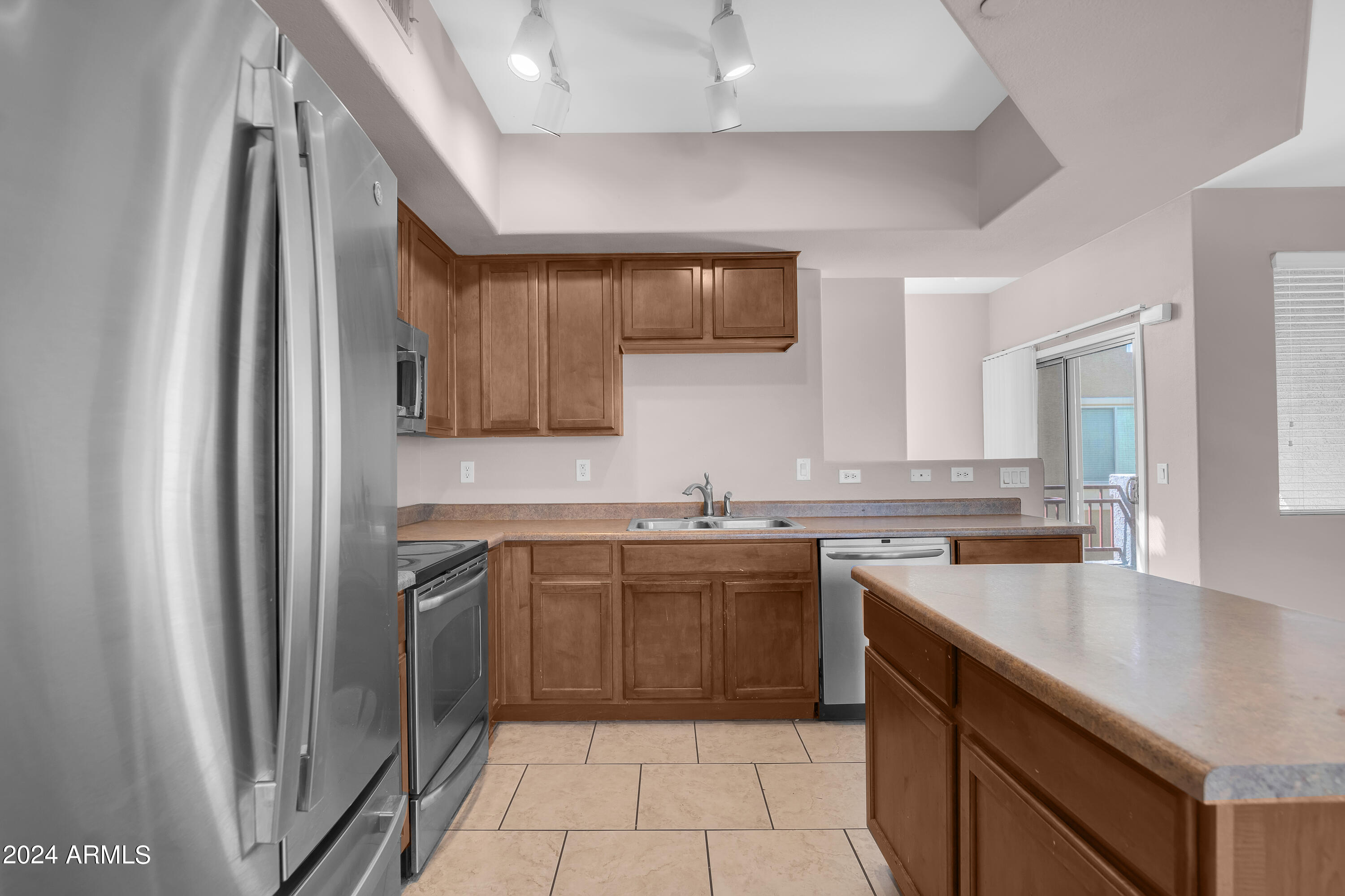 900 S 94TH Street, 1078