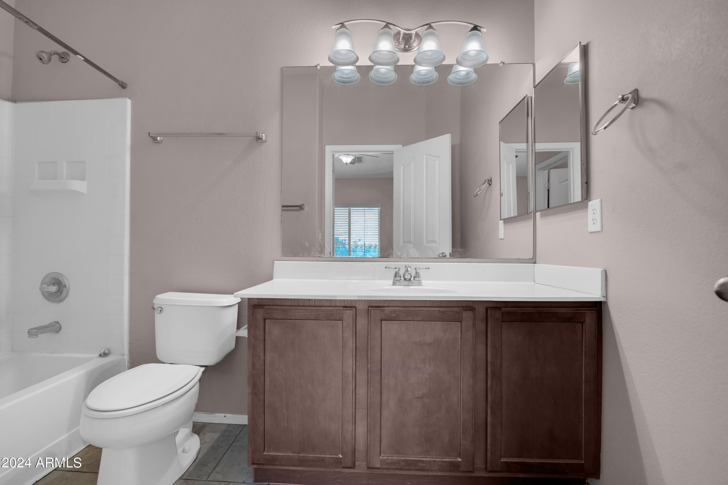 900 S 94TH Street, 1078