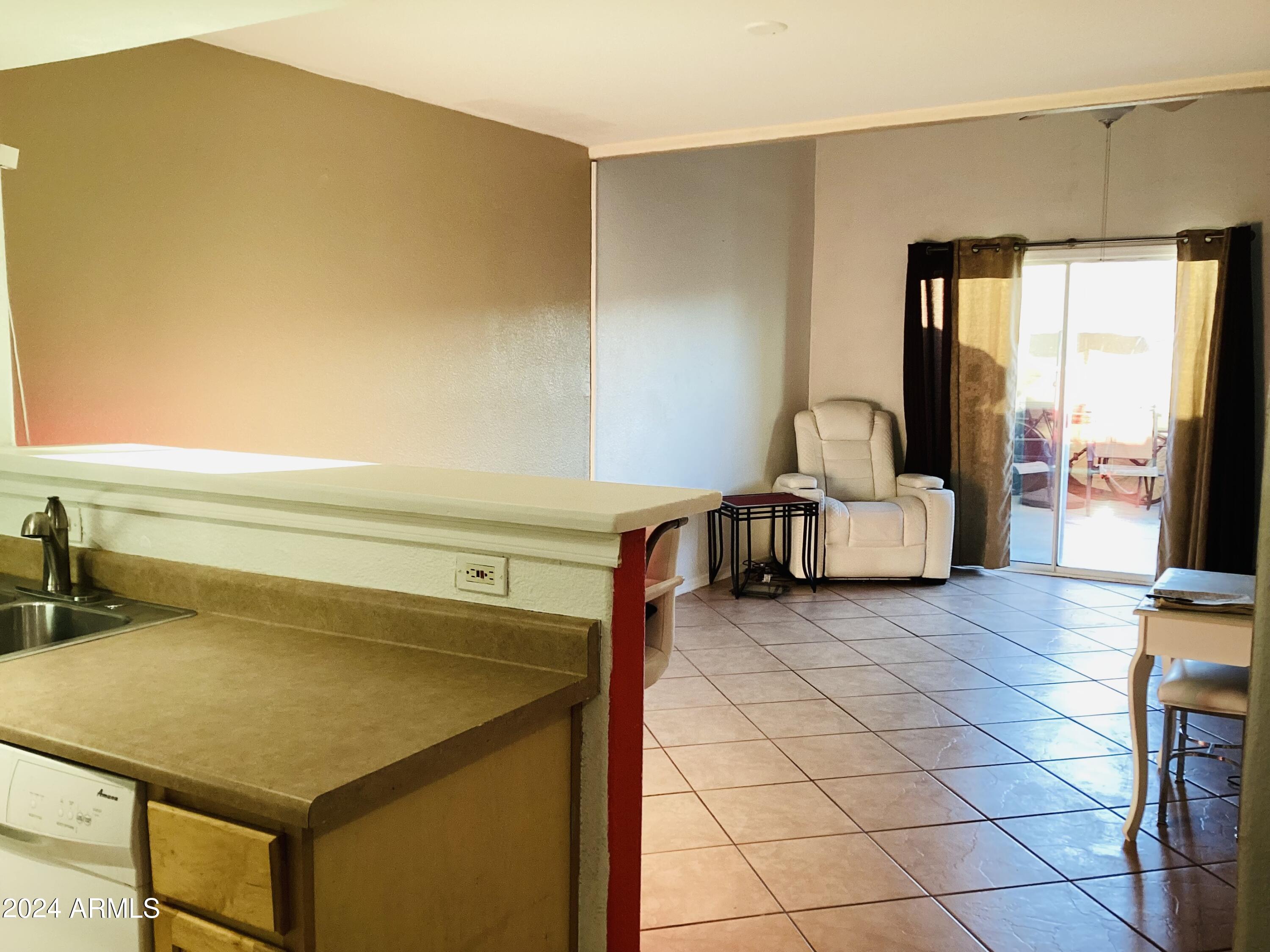 2121 W ROYAL PALM Road # 1045