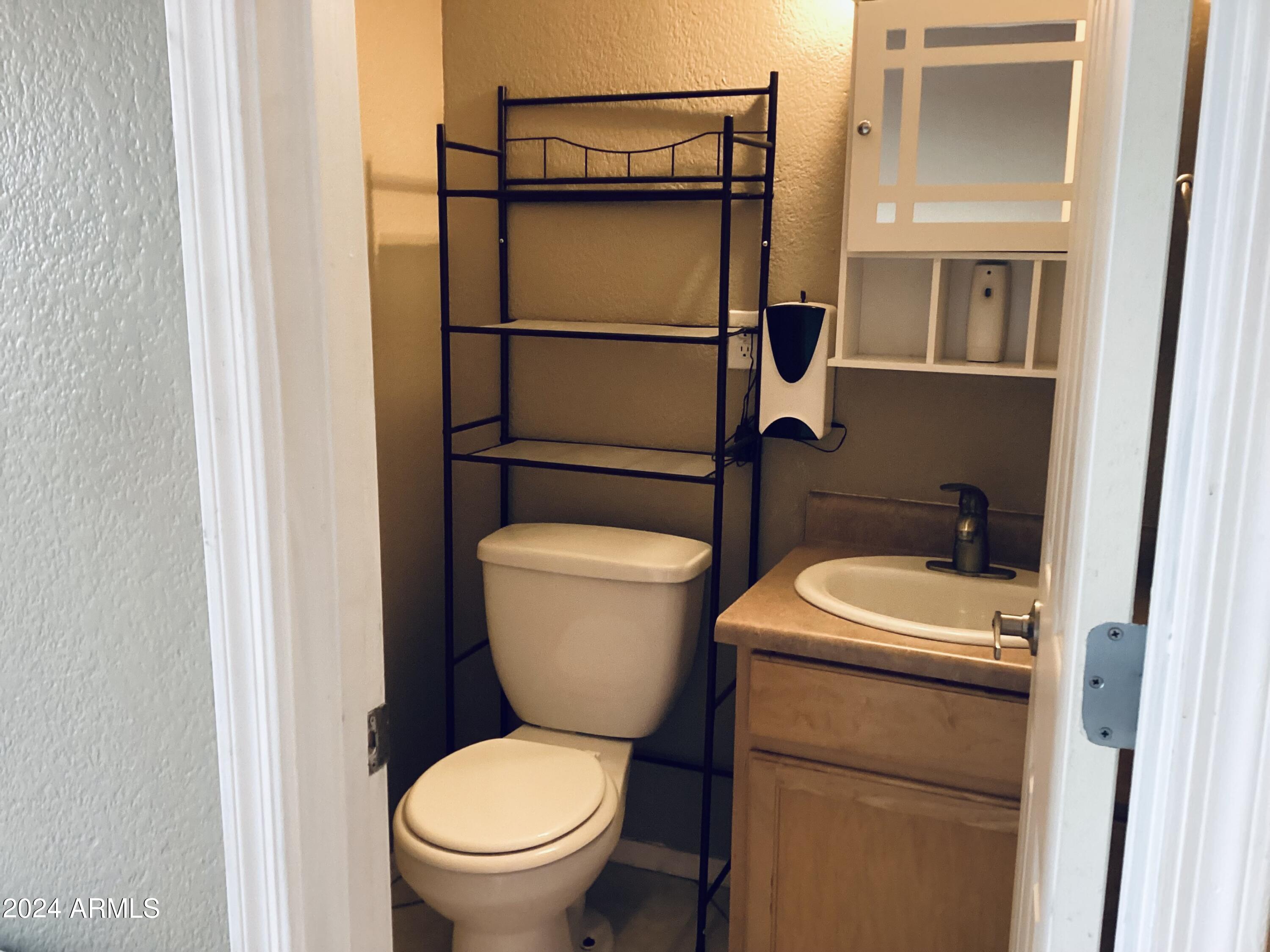 2121 W ROYAL PALM Road # 1045