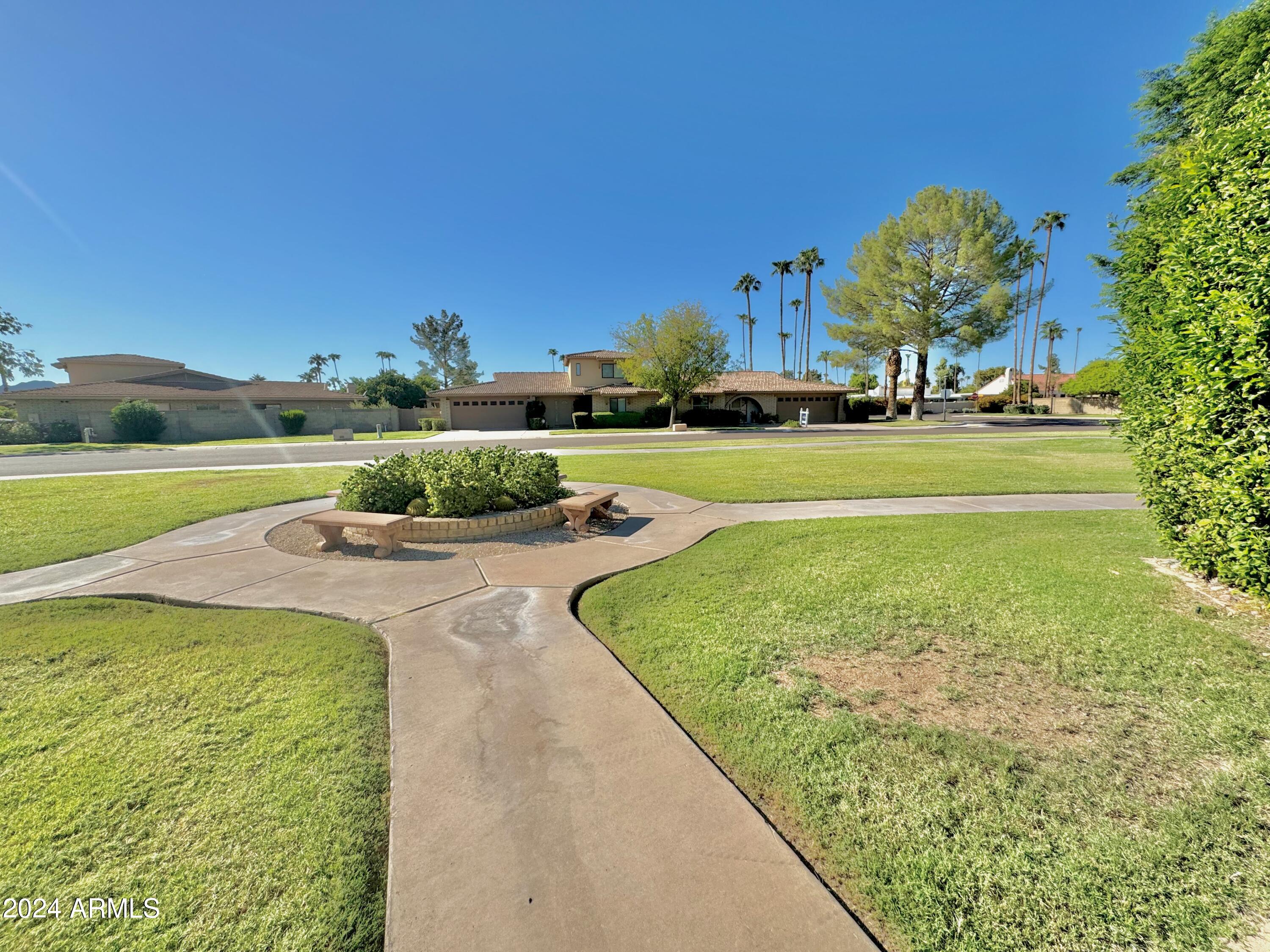 7496 N DEL NORTE Drive