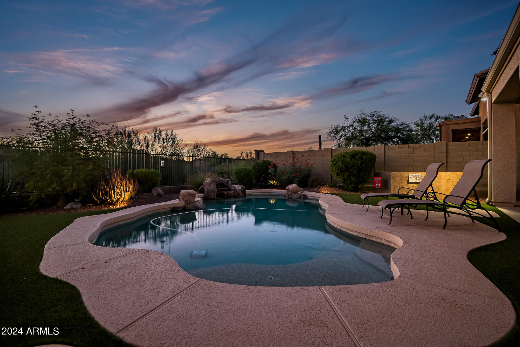 40220 N FAIRGREEN Way