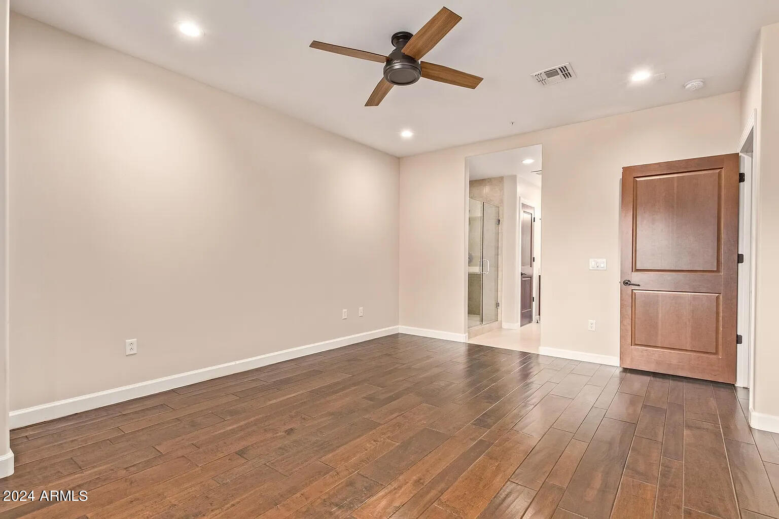 4909 N WOODMERE FAIRWAY, 1003